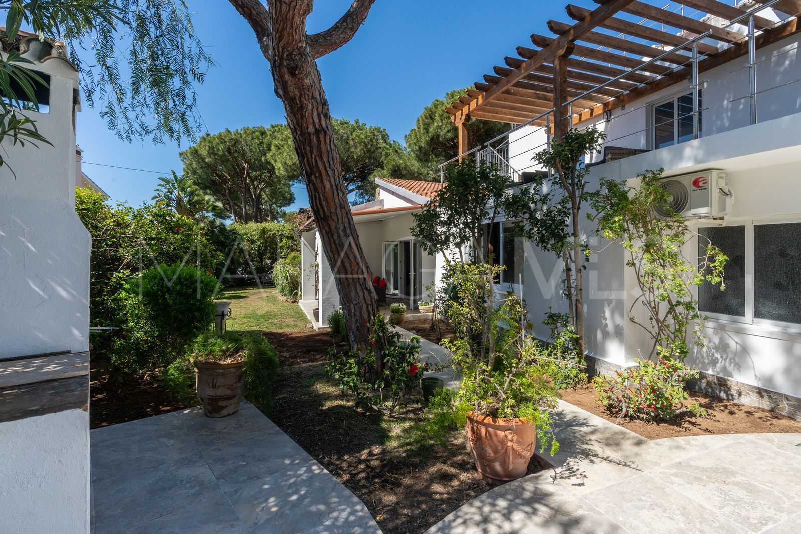 Villa for sale in Marbesa