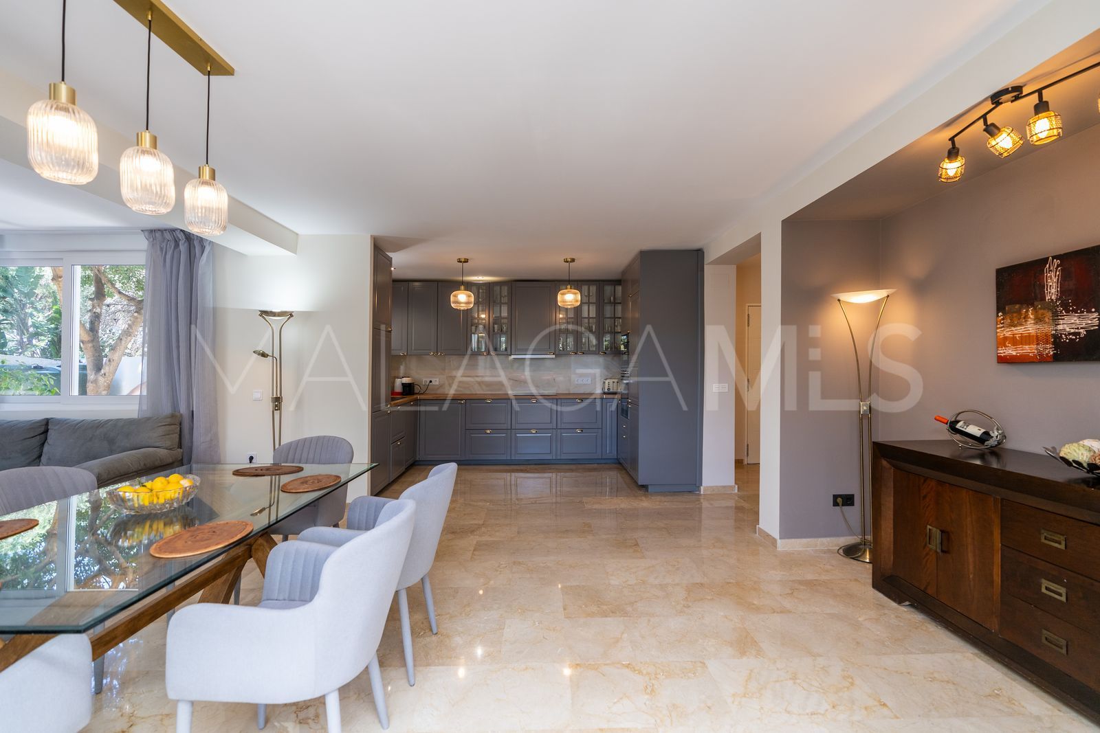 Villa for sale in Marbesa