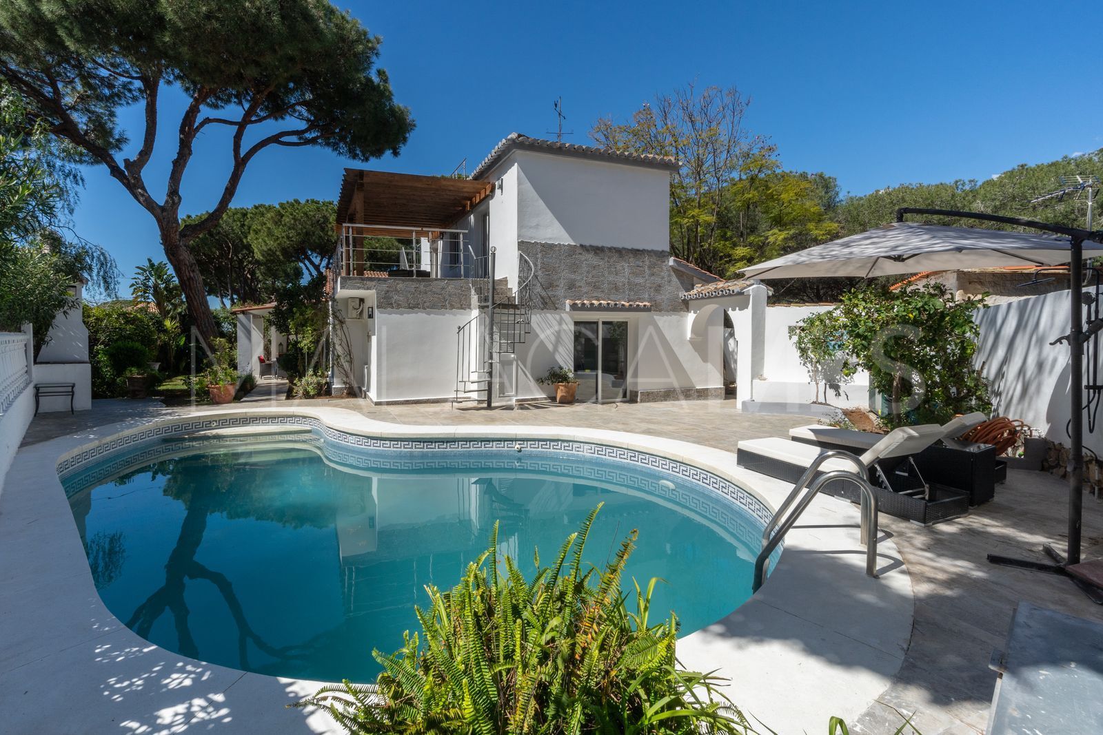 Villa for sale in Marbesa