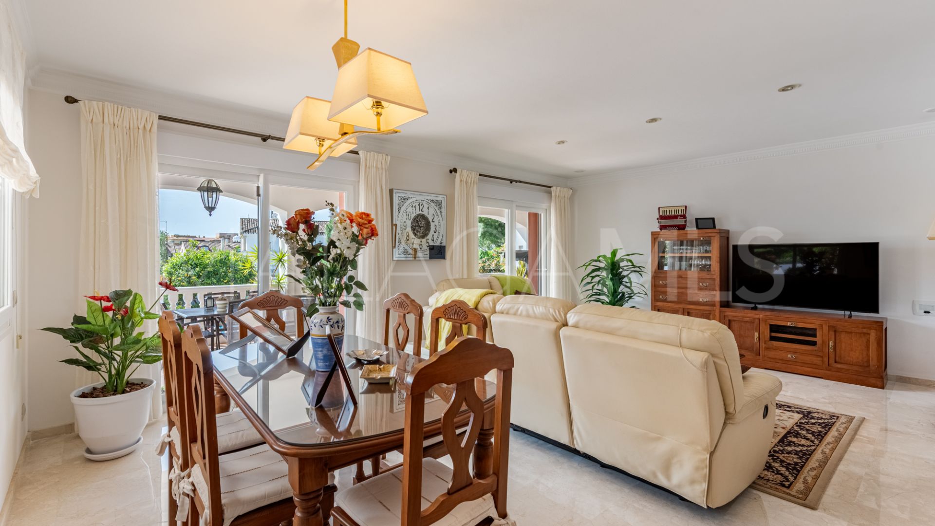 Villa for sale in San Pedro de Alcantara