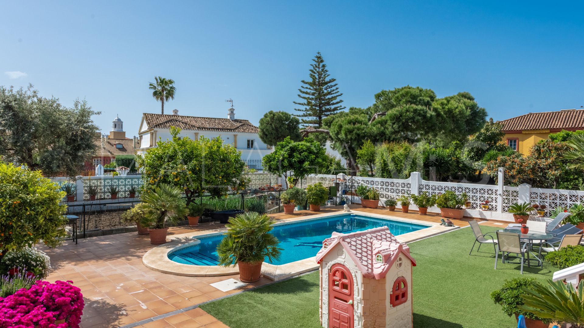 Villa for sale in San Pedro de Alcantara