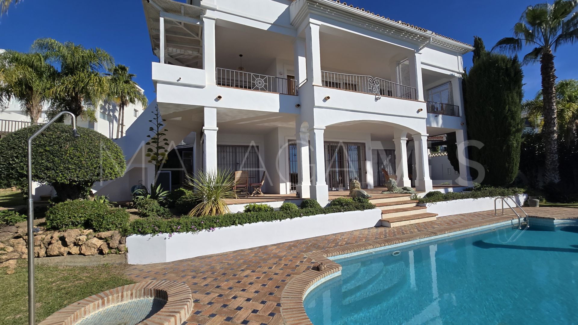 Villa for sale in Las Lomas de Pozuelo