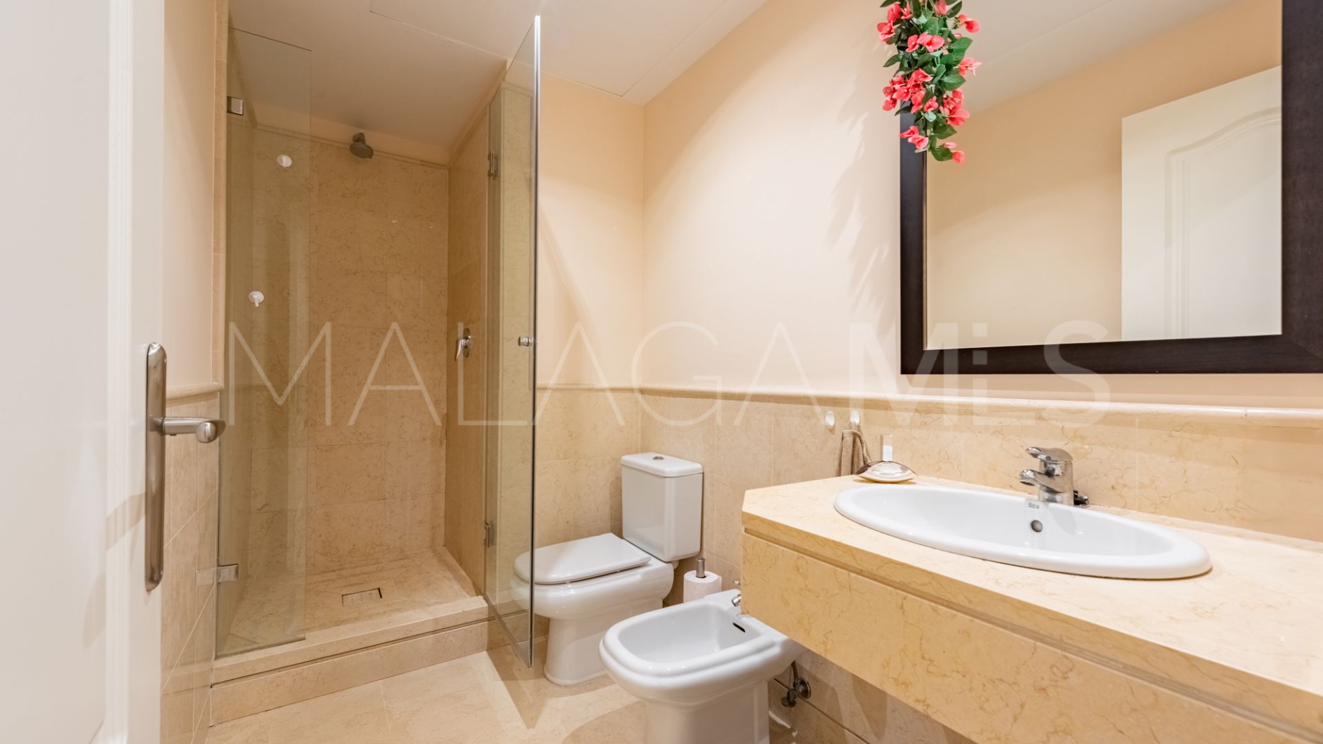 For sale Los Capanes del Golf apartment