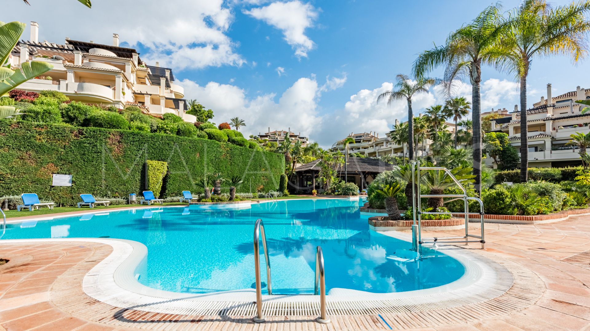 For sale Los Capanes del Golf apartment