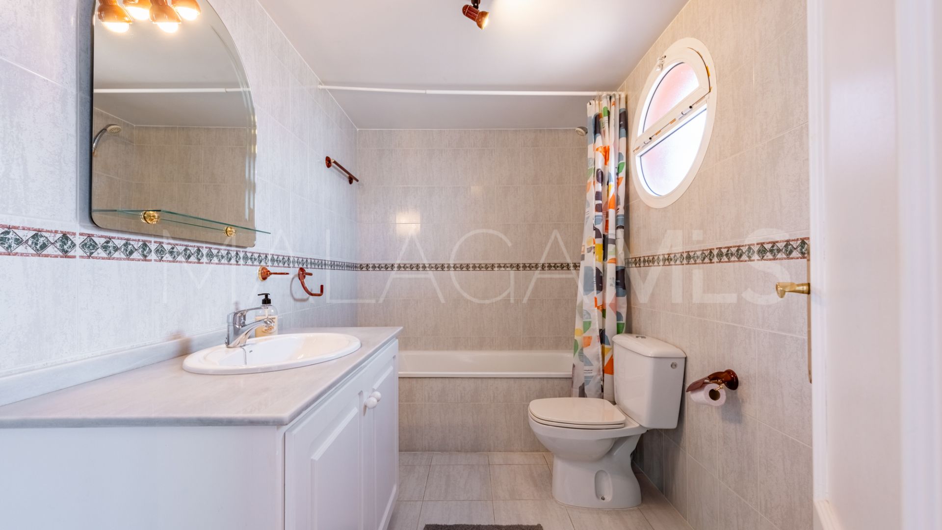 Radhus for sale in Monte Biarritz