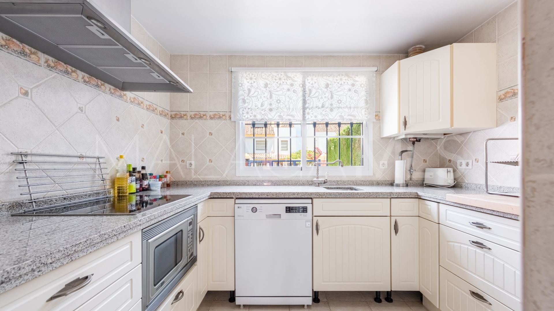 Radhus for sale in Monte Biarritz