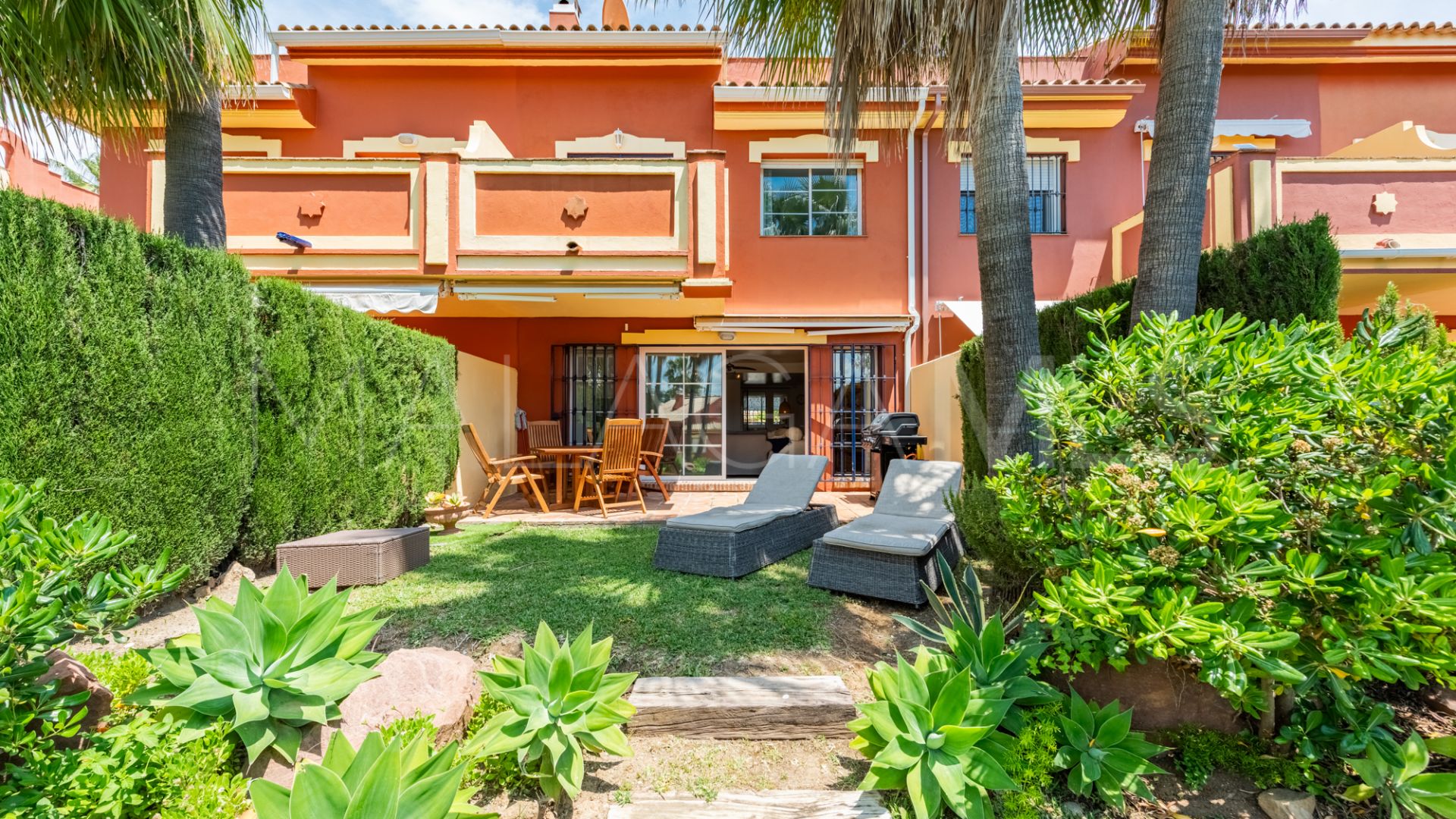 Radhus for sale in Monte Biarritz