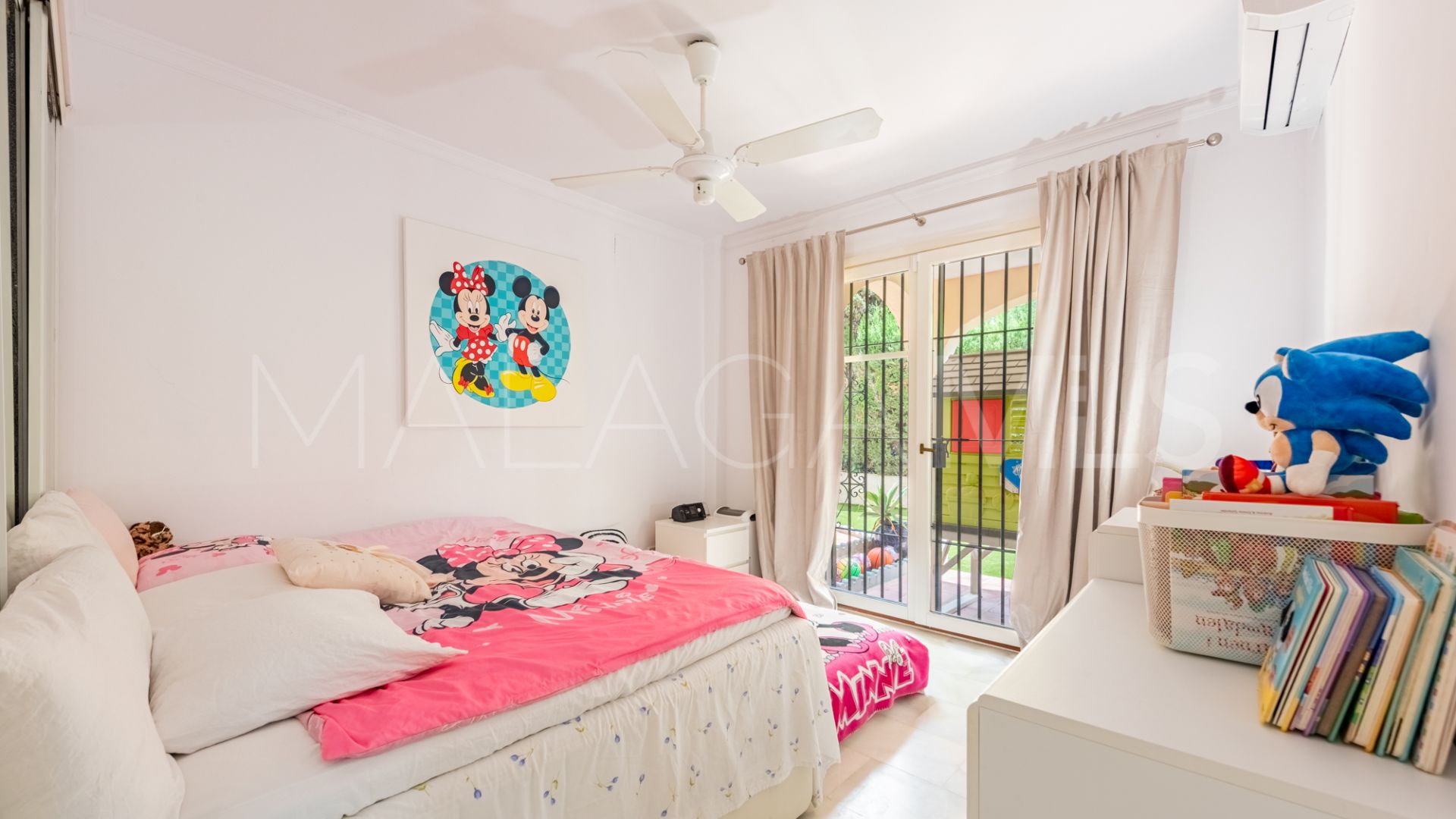 Buy apartamento in El Pilar with 3 bedrooms