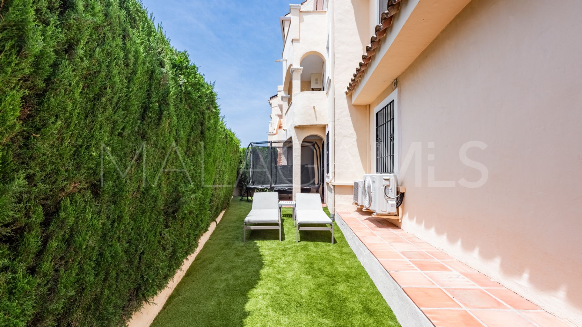 Buy apartamento in El Pilar with 3 bedrooms