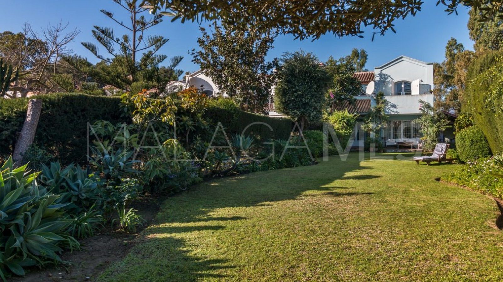 Doppelhaushälfte for sale in Guadalmina Alta