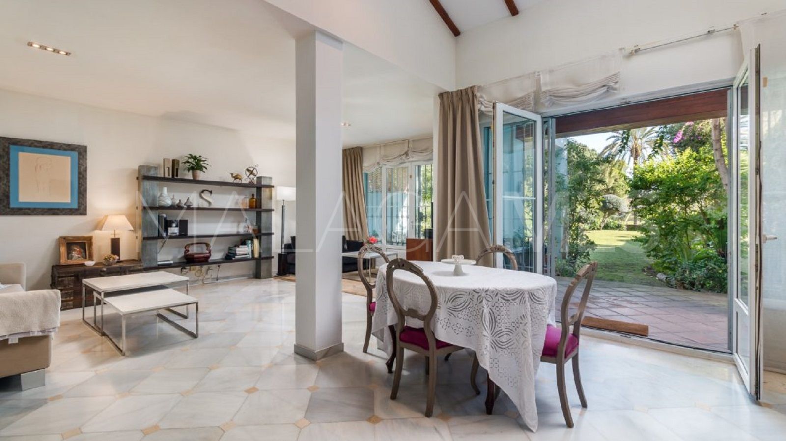 Doppelhaushälfte for sale in Guadalmina Alta