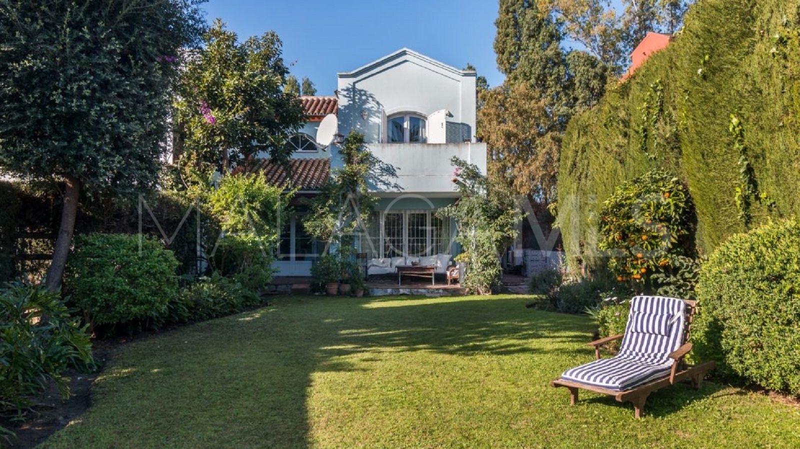 Doppelhaushälfte for sale in Guadalmina Alta