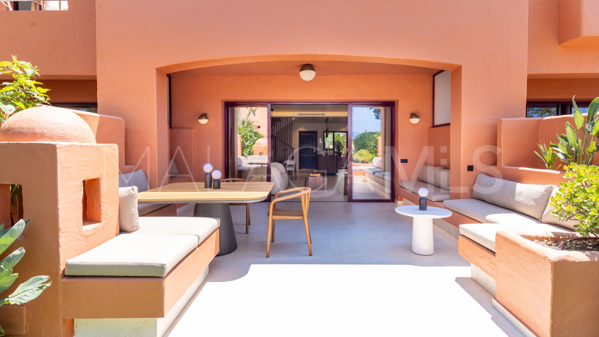 Buy town house in Altos de Puente Romano