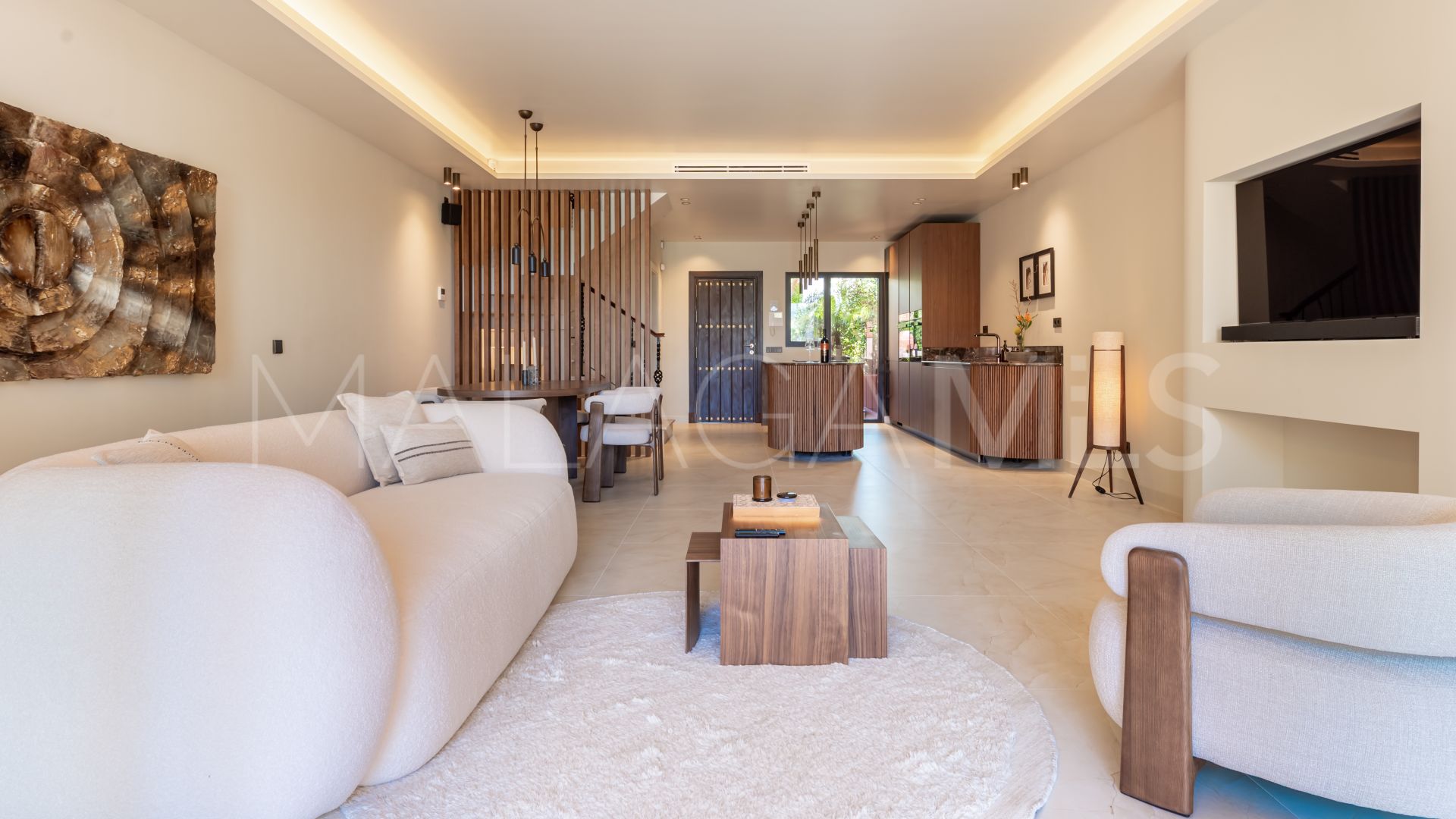 Buy town house in Altos de Puente Romano