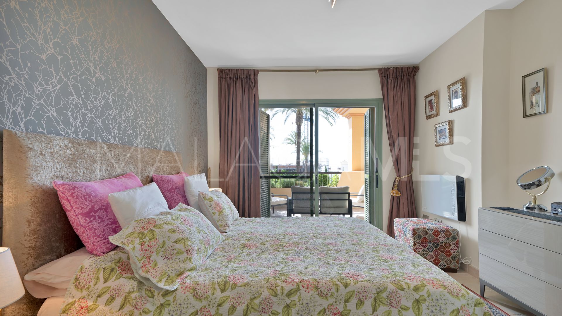 Wohnung for sale in Four Seasons