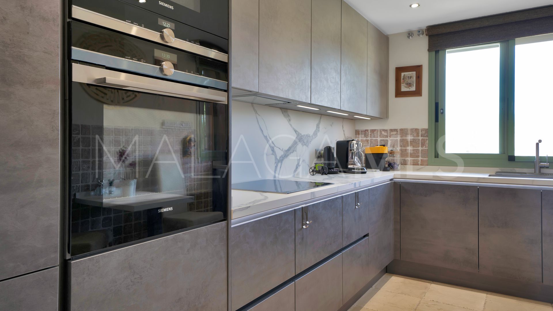 Wohnung for sale in Four Seasons