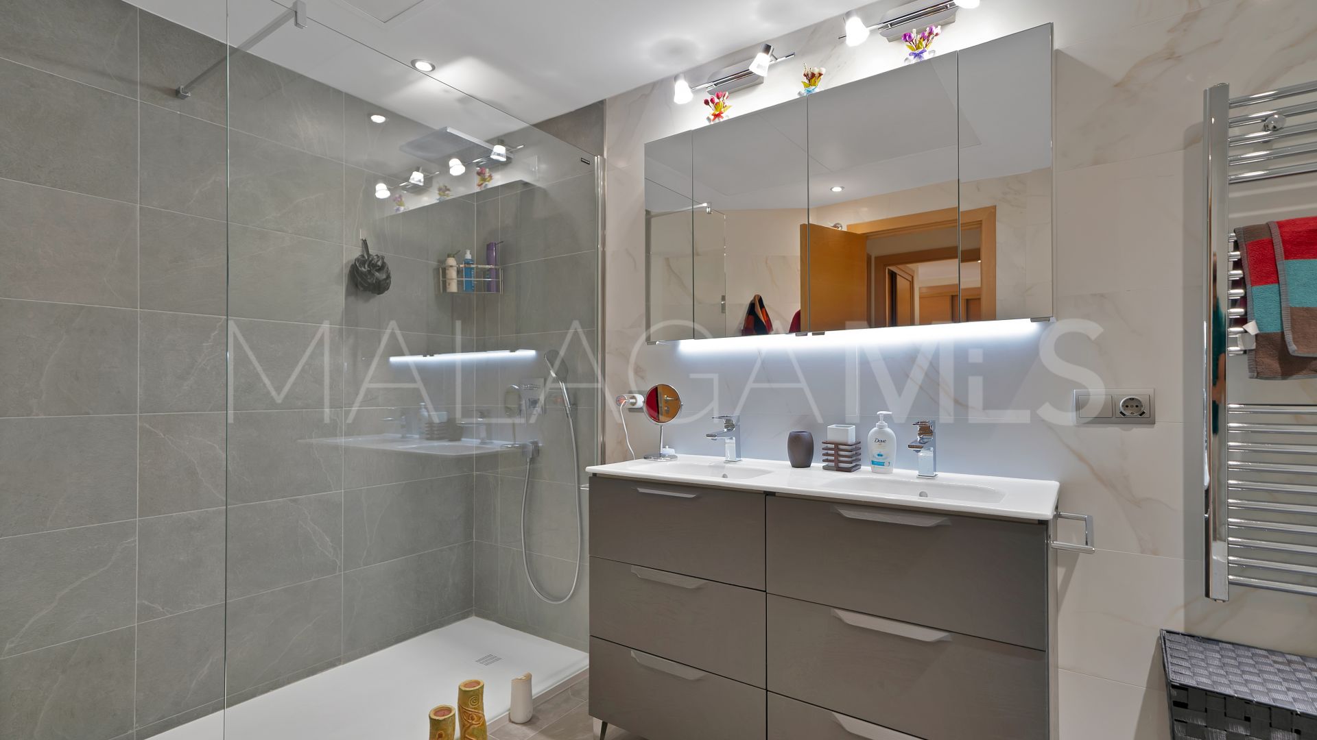 Wohnung for sale in Four Seasons