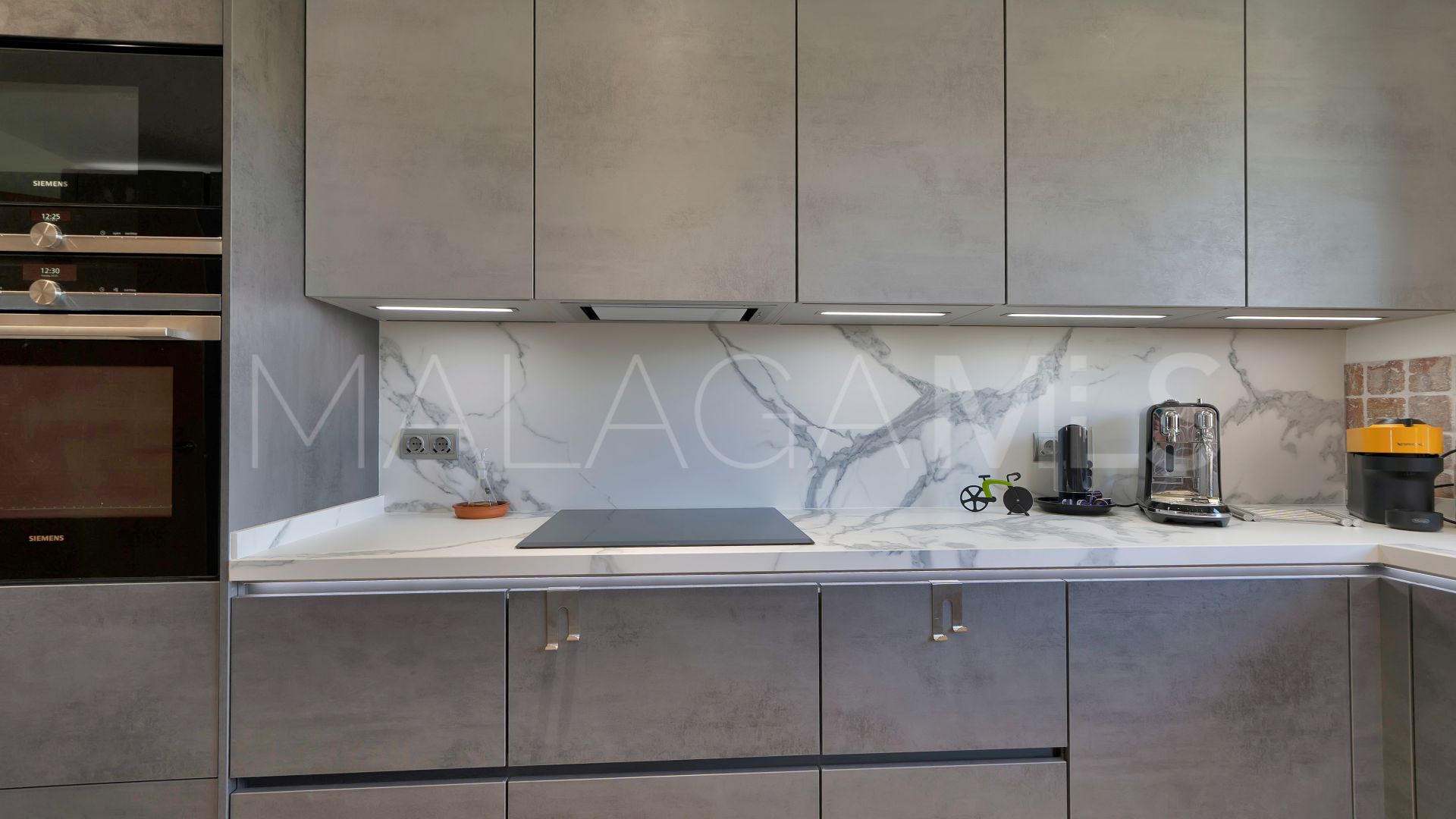 Wohnung for sale in Four Seasons