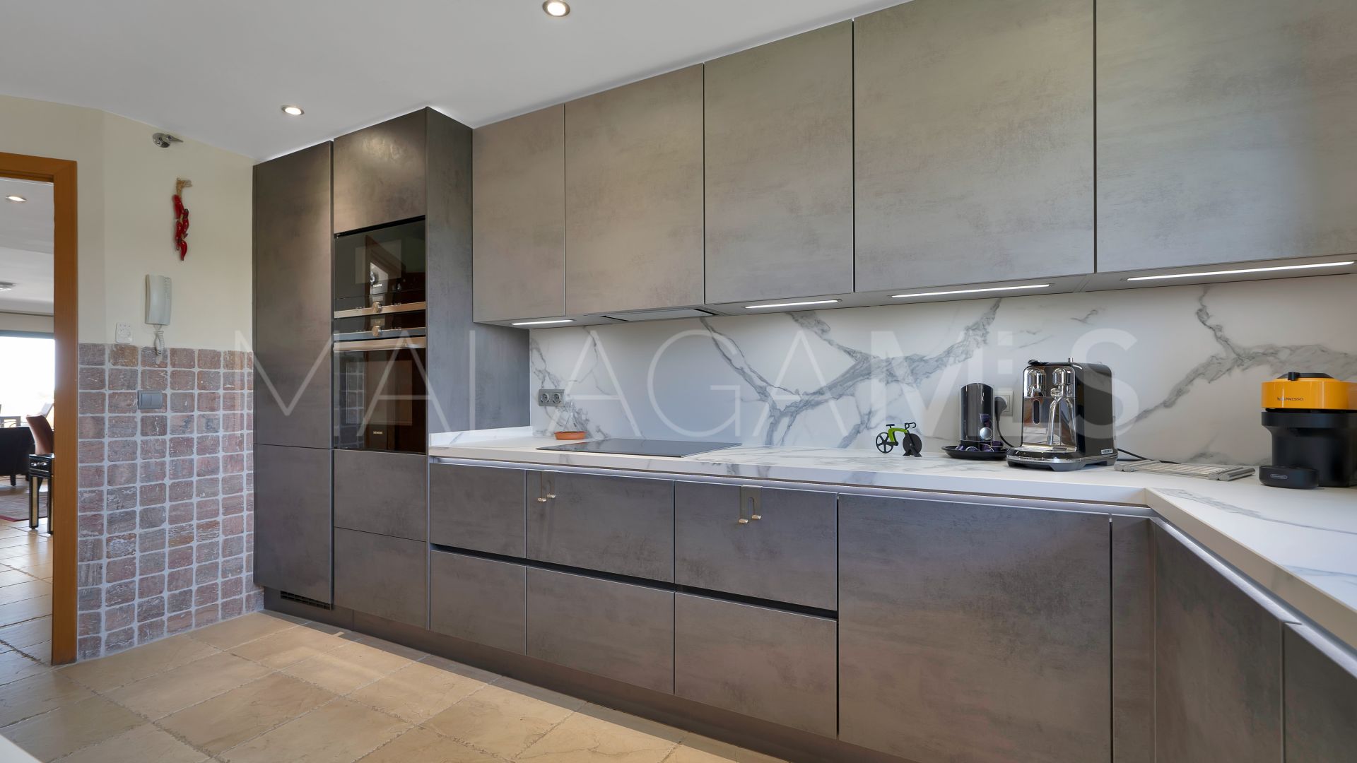 Wohnung for sale in Four Seasons