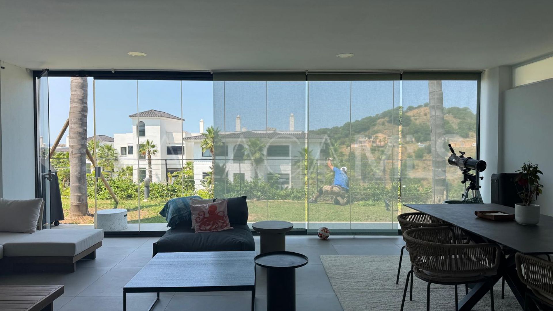 Apartment for sale in Mirador de Estepona Hills with 2 bedrooms