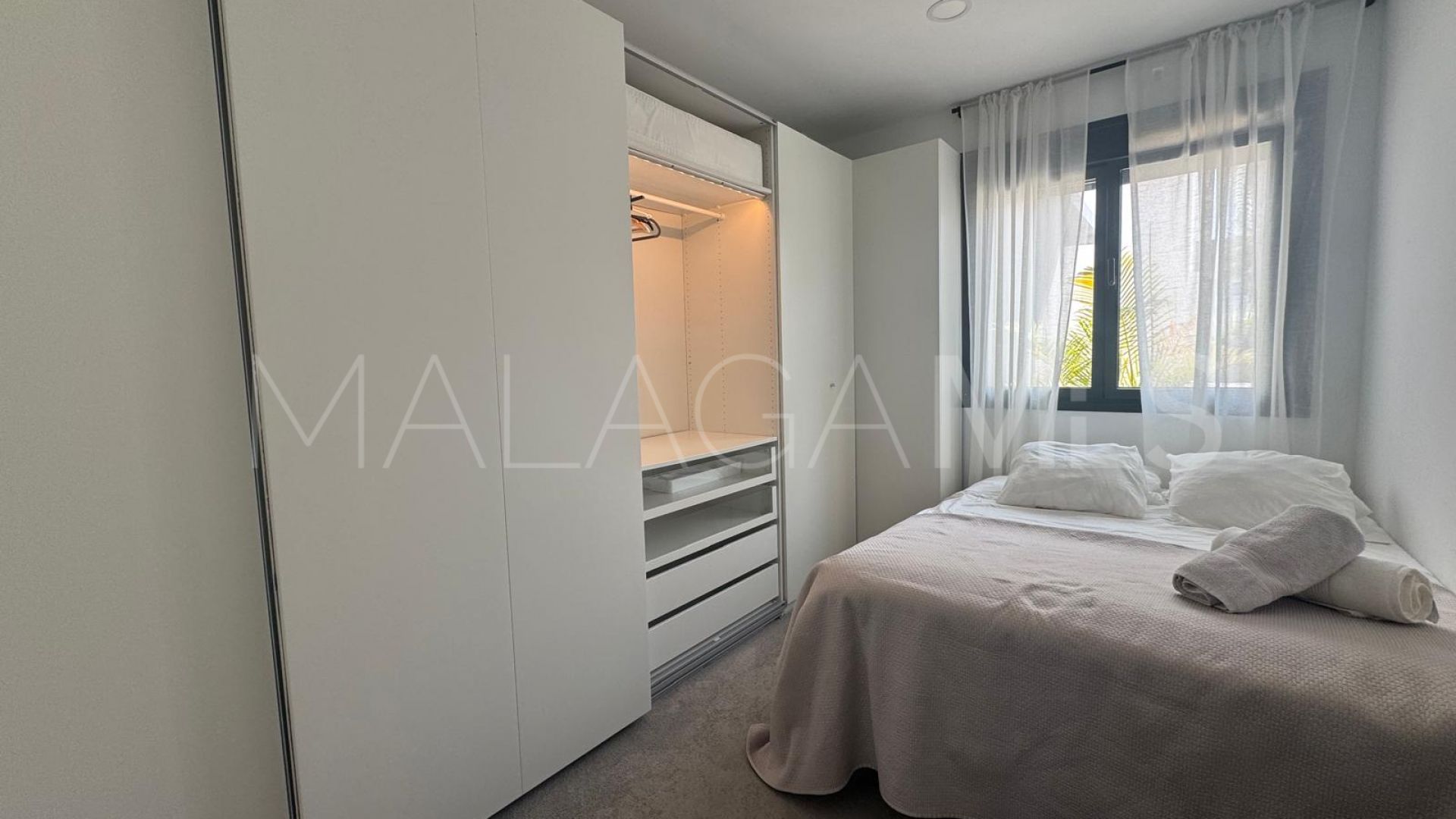 Apartment for sale in Mirador de Estepona Hills with 2 bedrooms