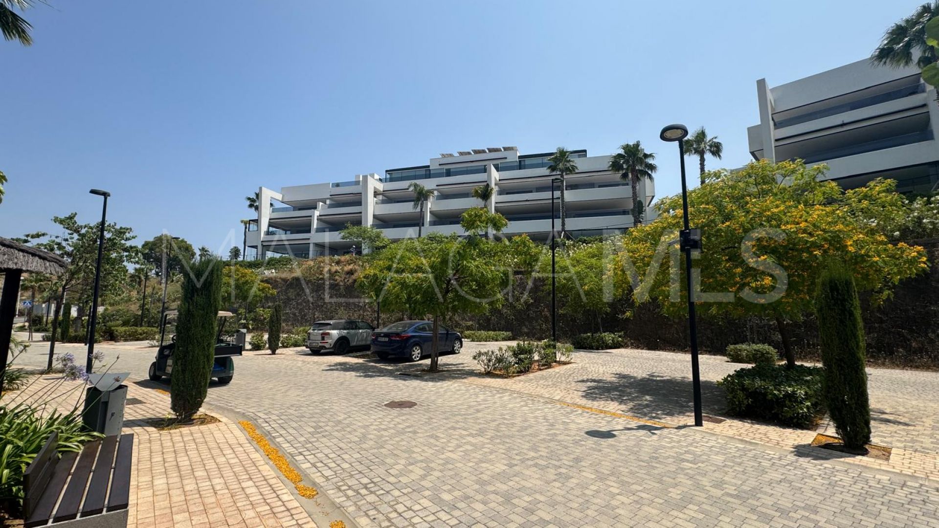 Apartment for sale in Mirador de Estepona Hills with 2 bedrooms