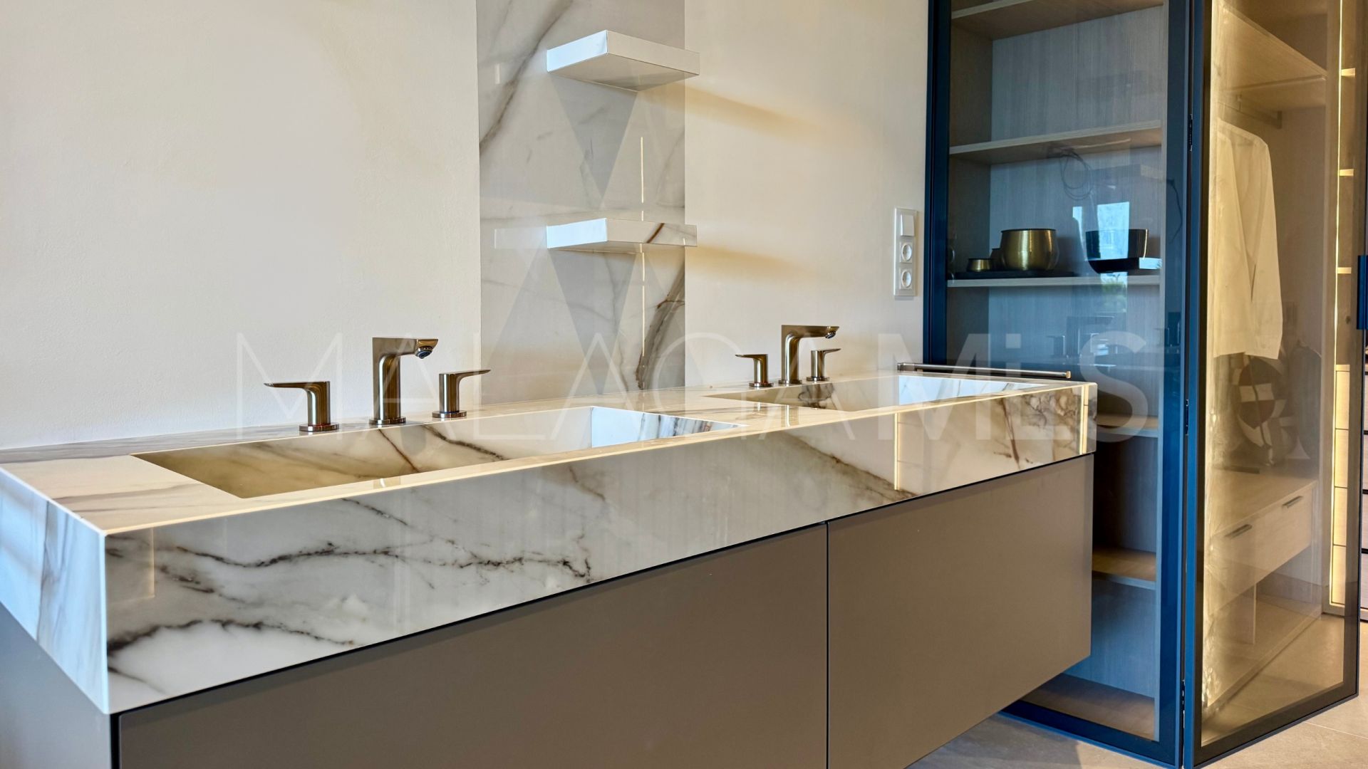Appartement for sale in Menara Beach