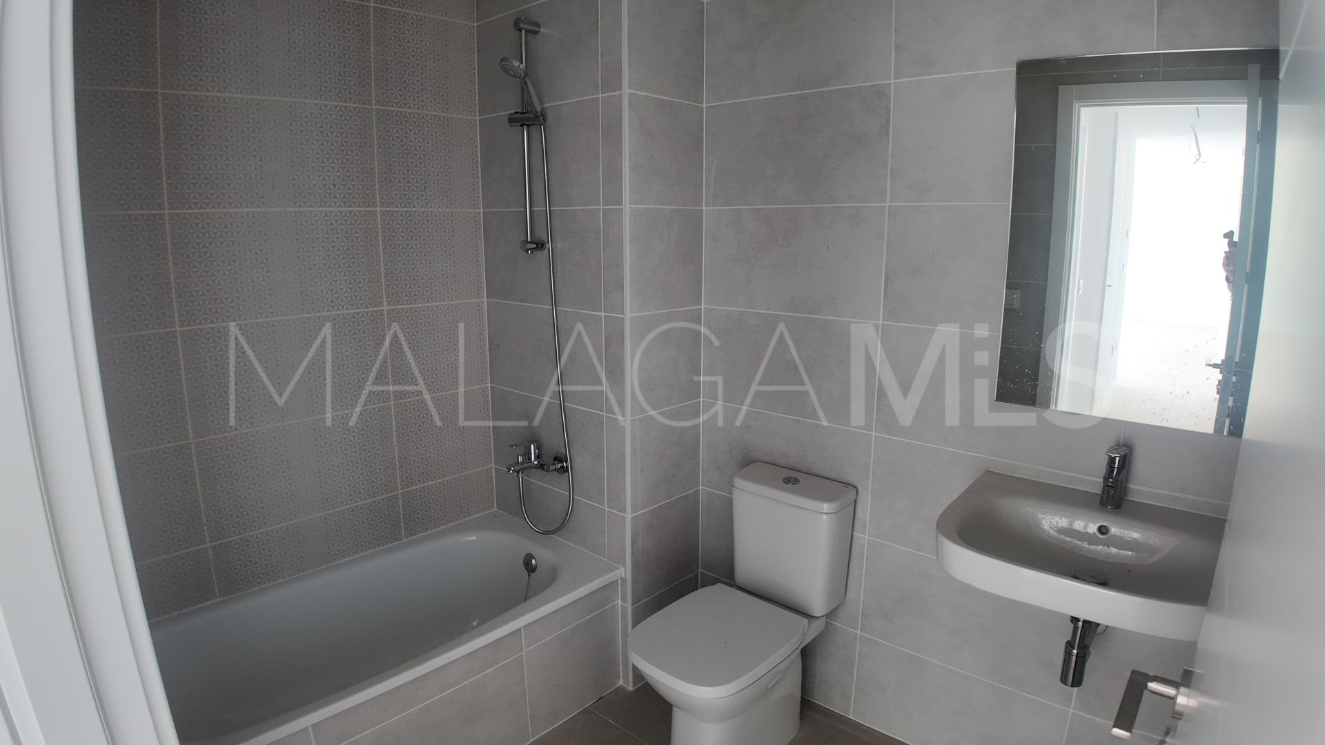 Ático de 3 bedrooms for sale in Selwo