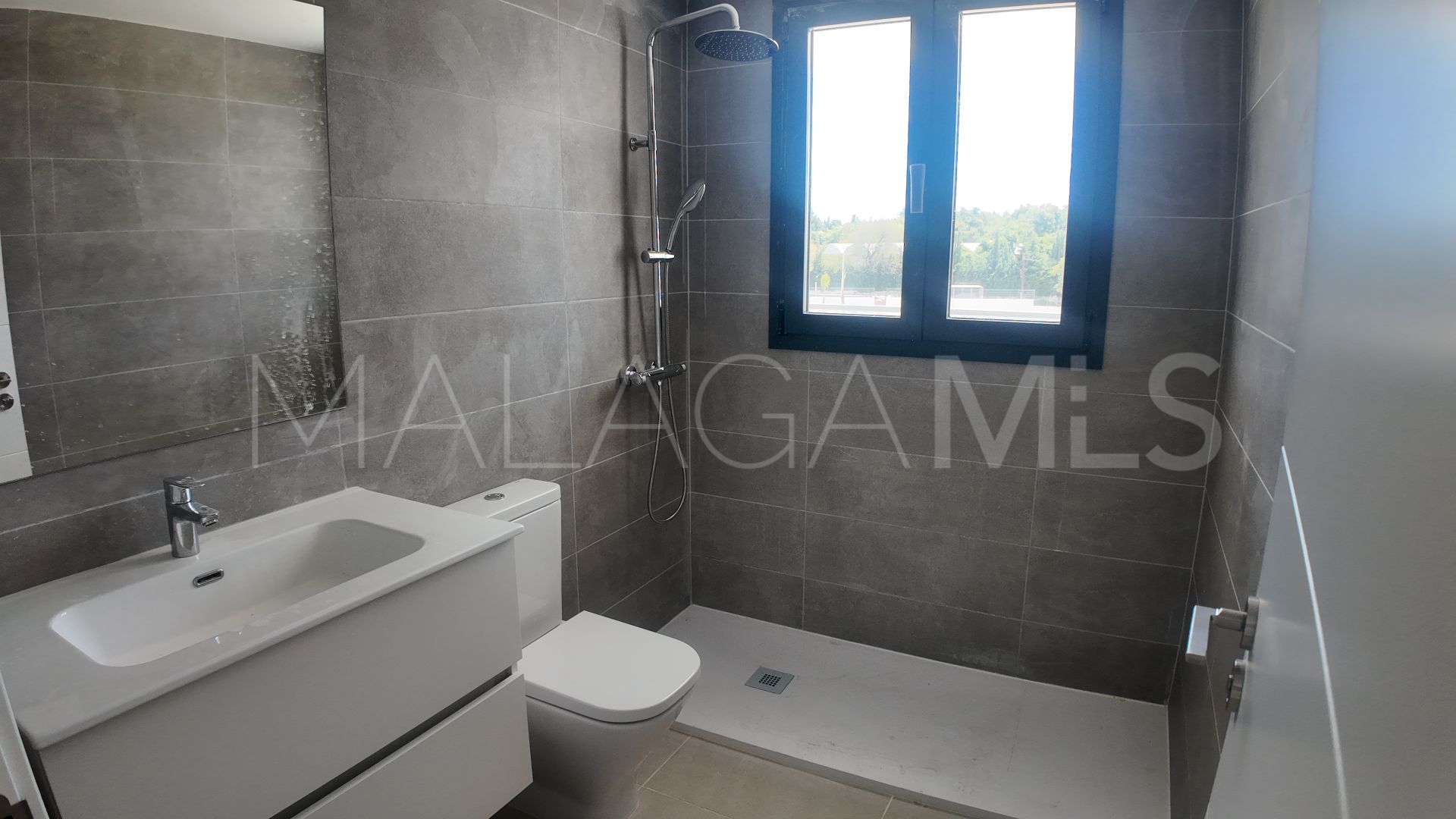 Ático de 3 bedrooms for sale in Selwo