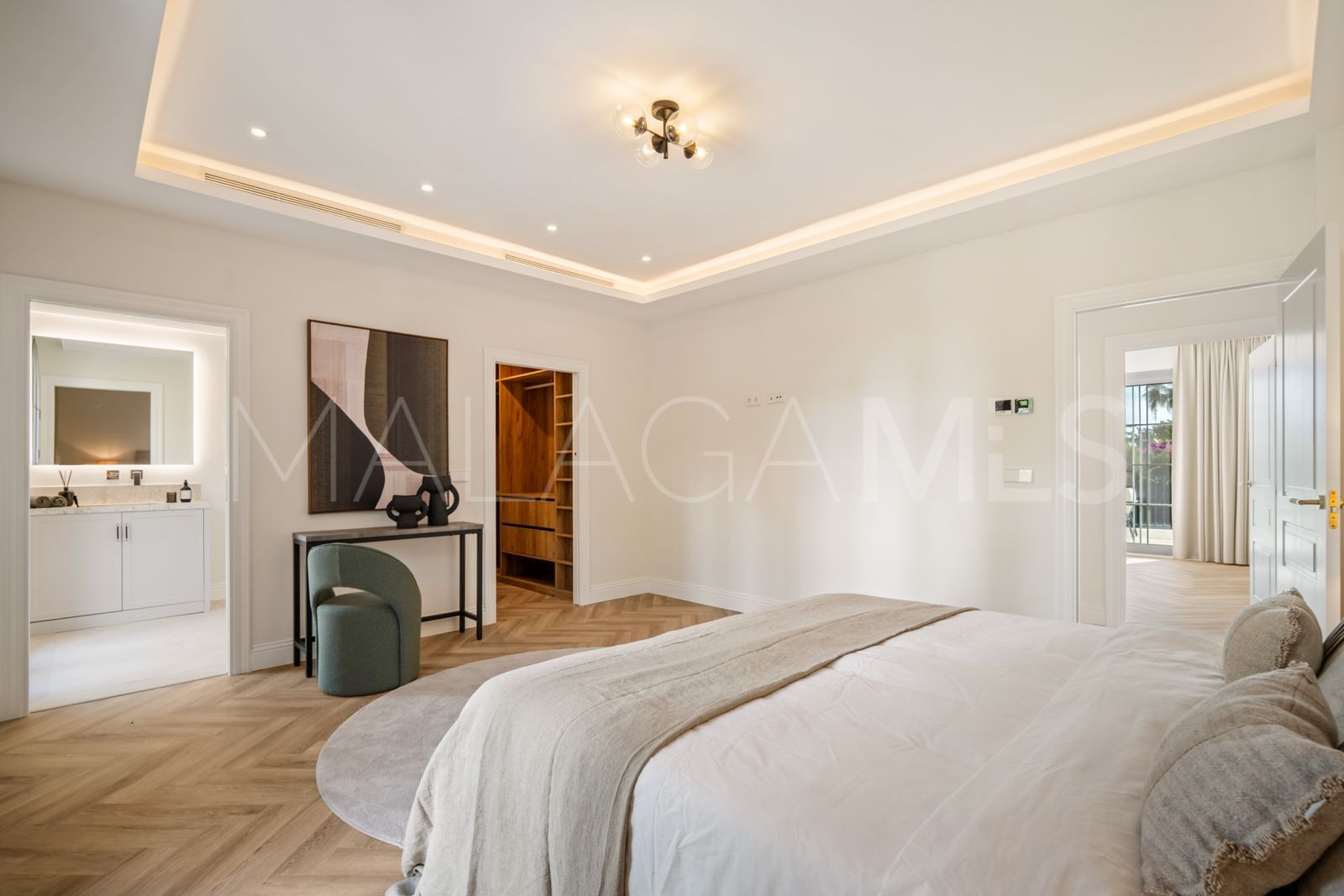 Villa for sale in Los Arqueros
