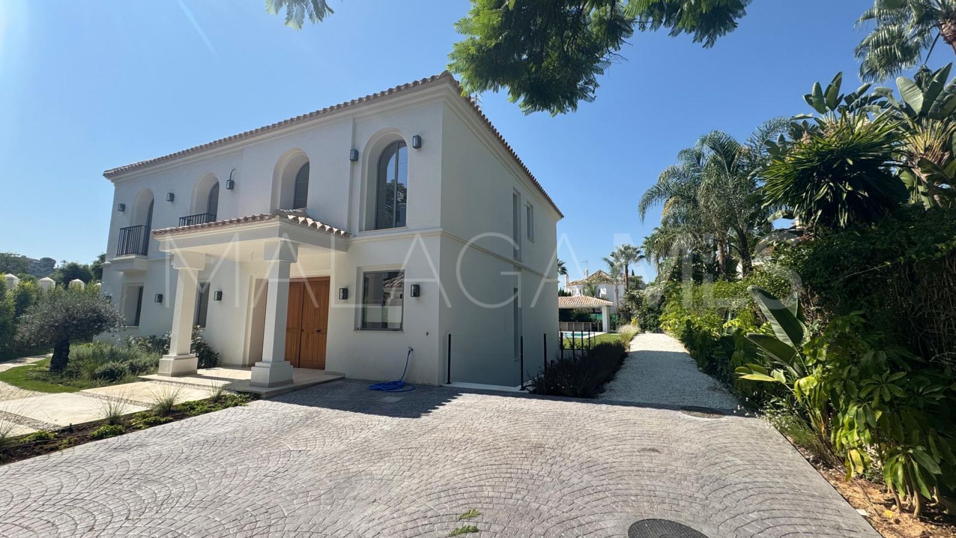 Villa for sale in Los Arqueros