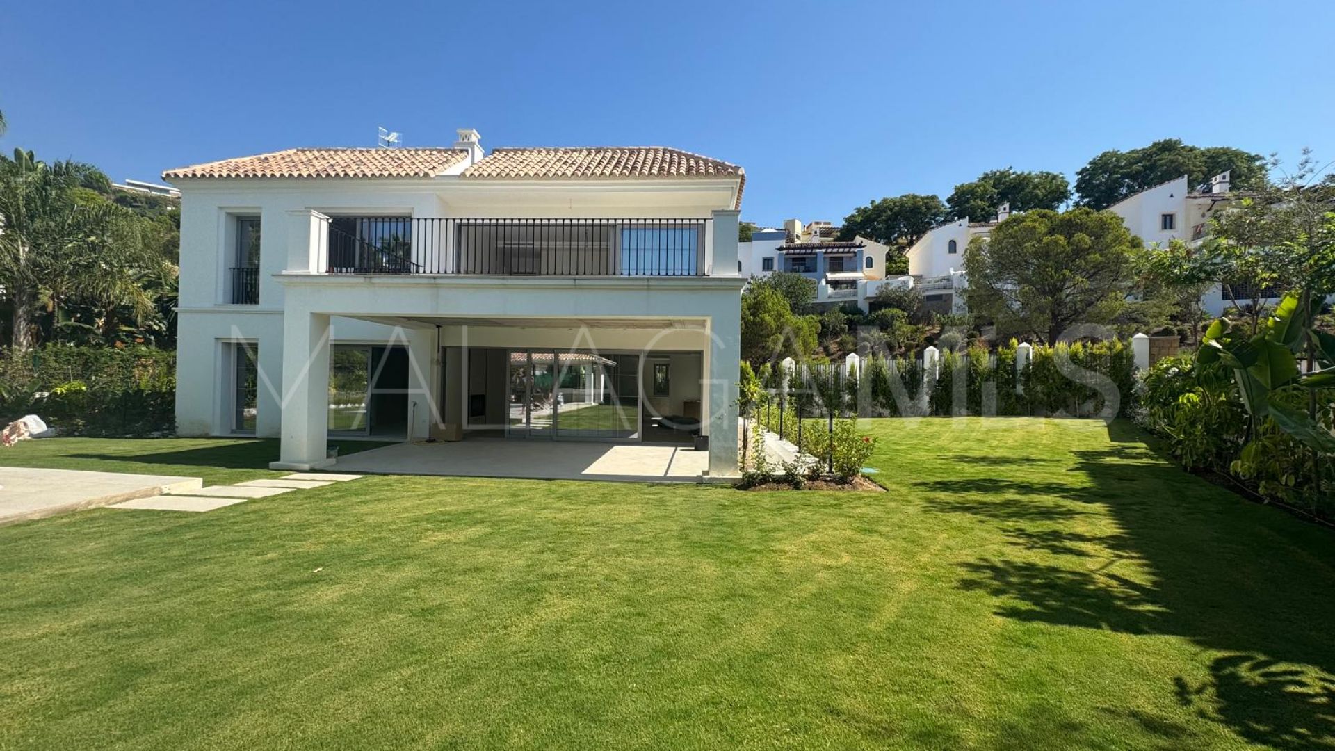 Villa for sale in Los Arqueros