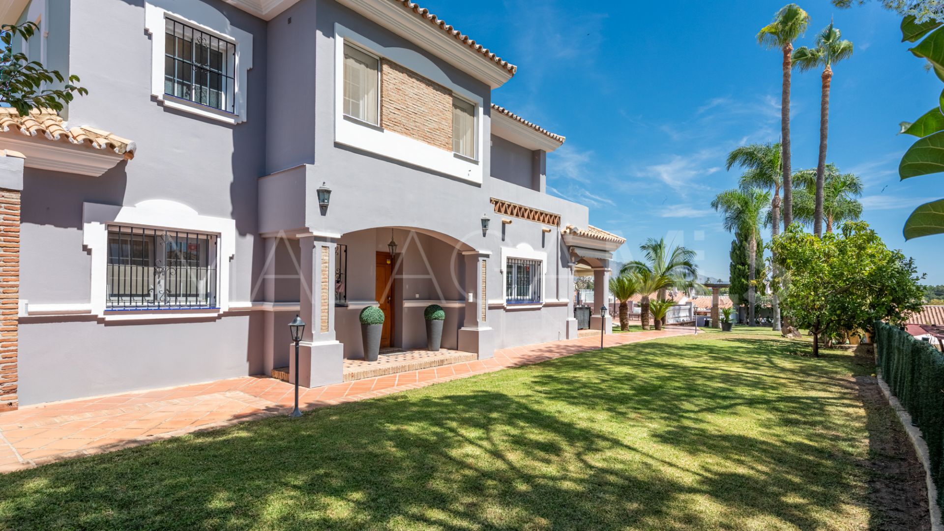 Villa for sale in Monte Biarritz