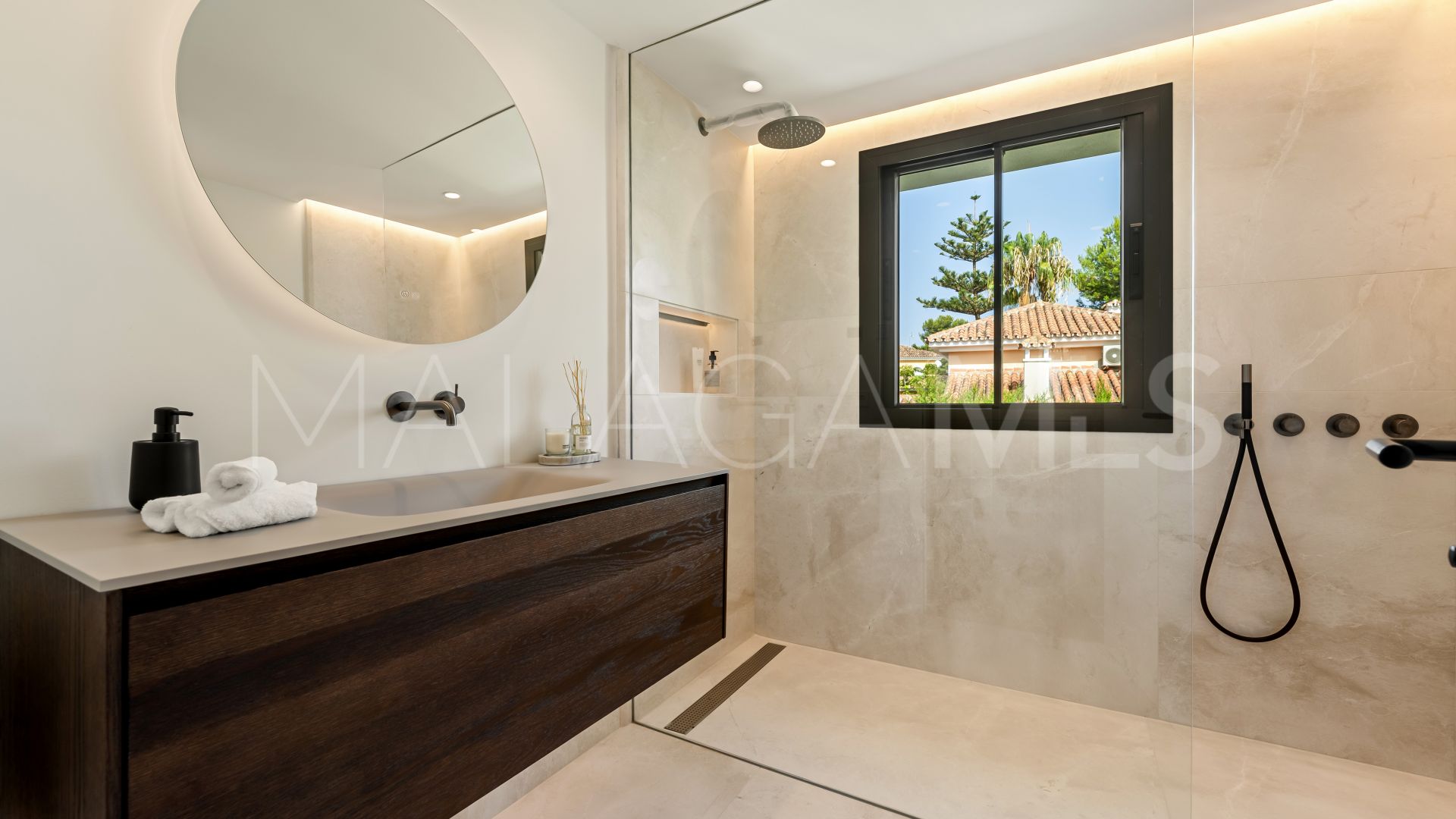 Villa for sale in Rocio de Nagüeles