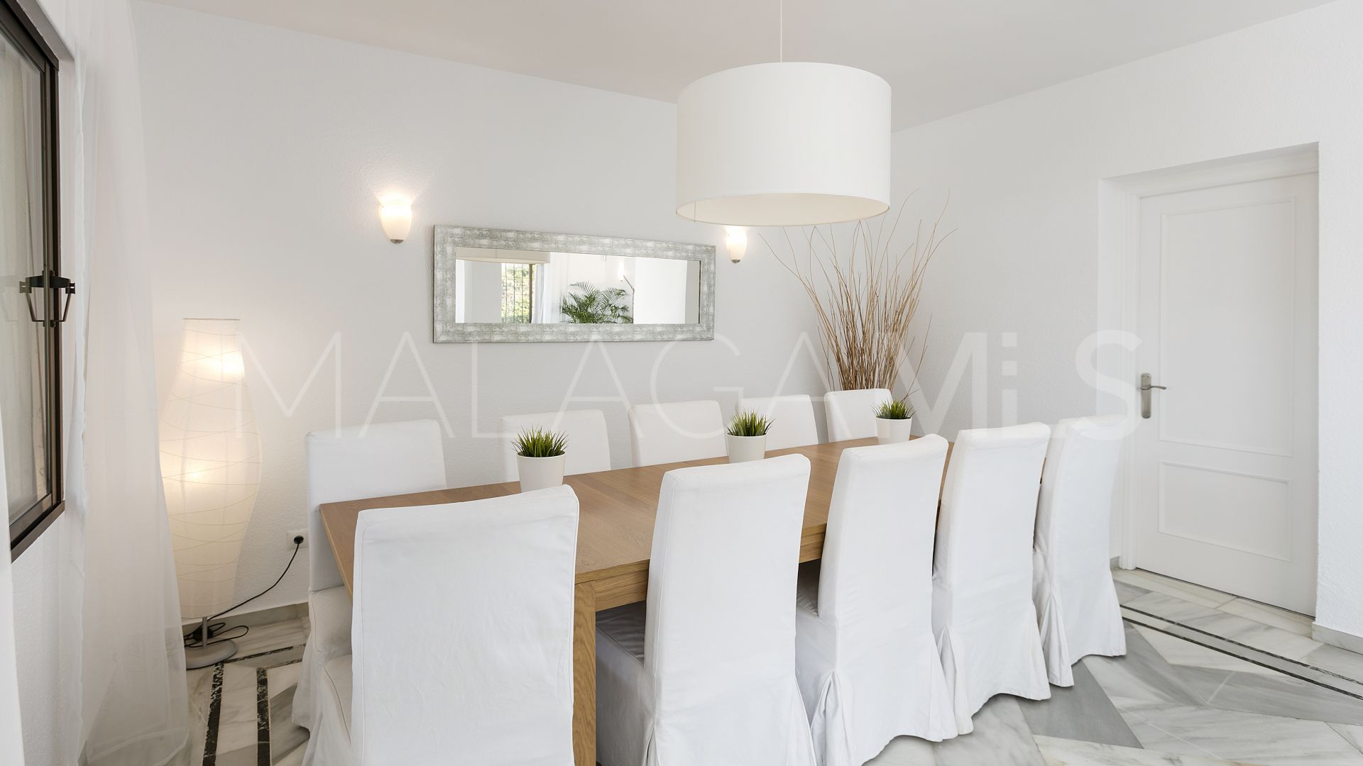 Villa for sale in Los Naranjos Golf
