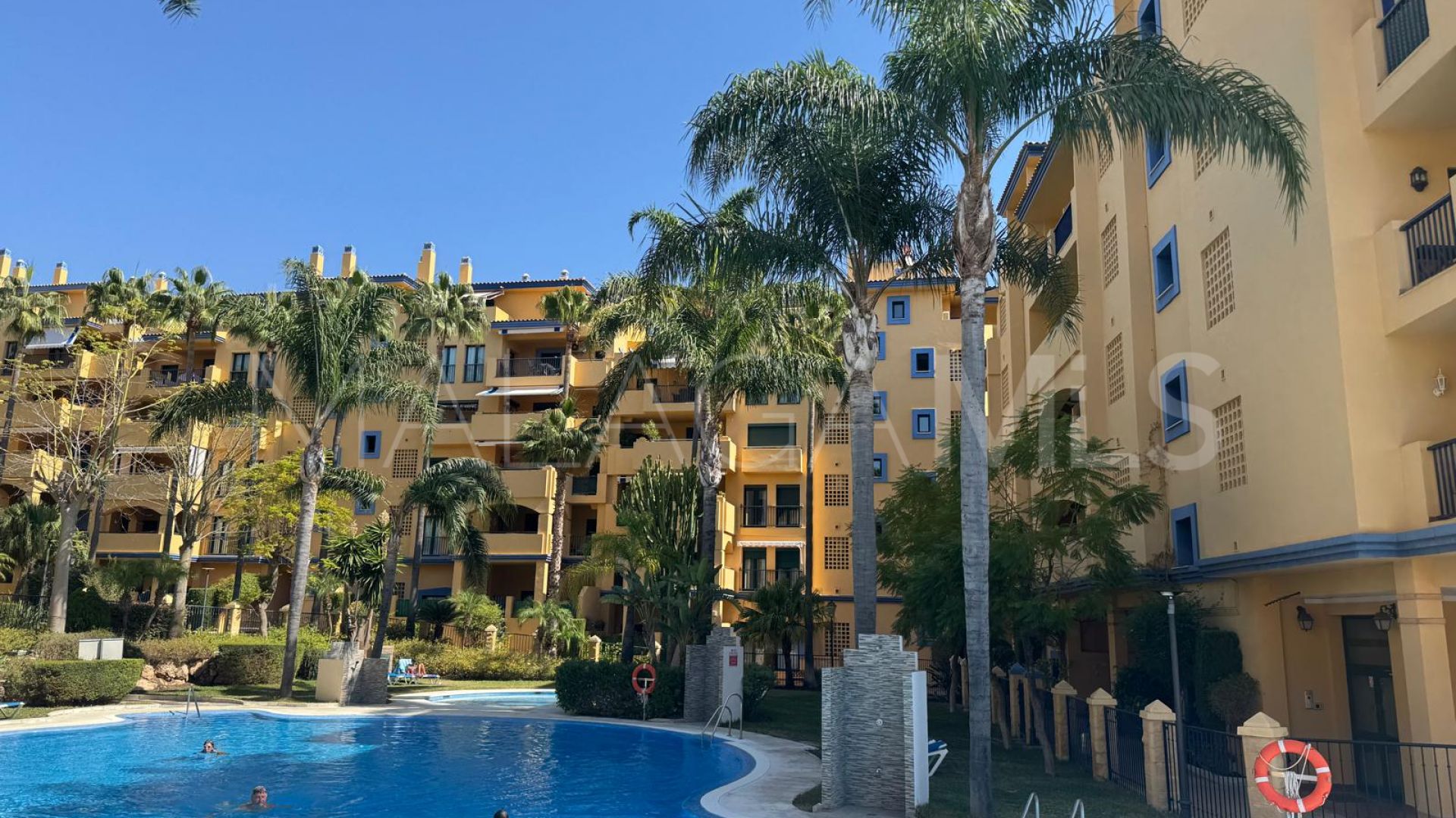Apartment in Los Naranjos for sale