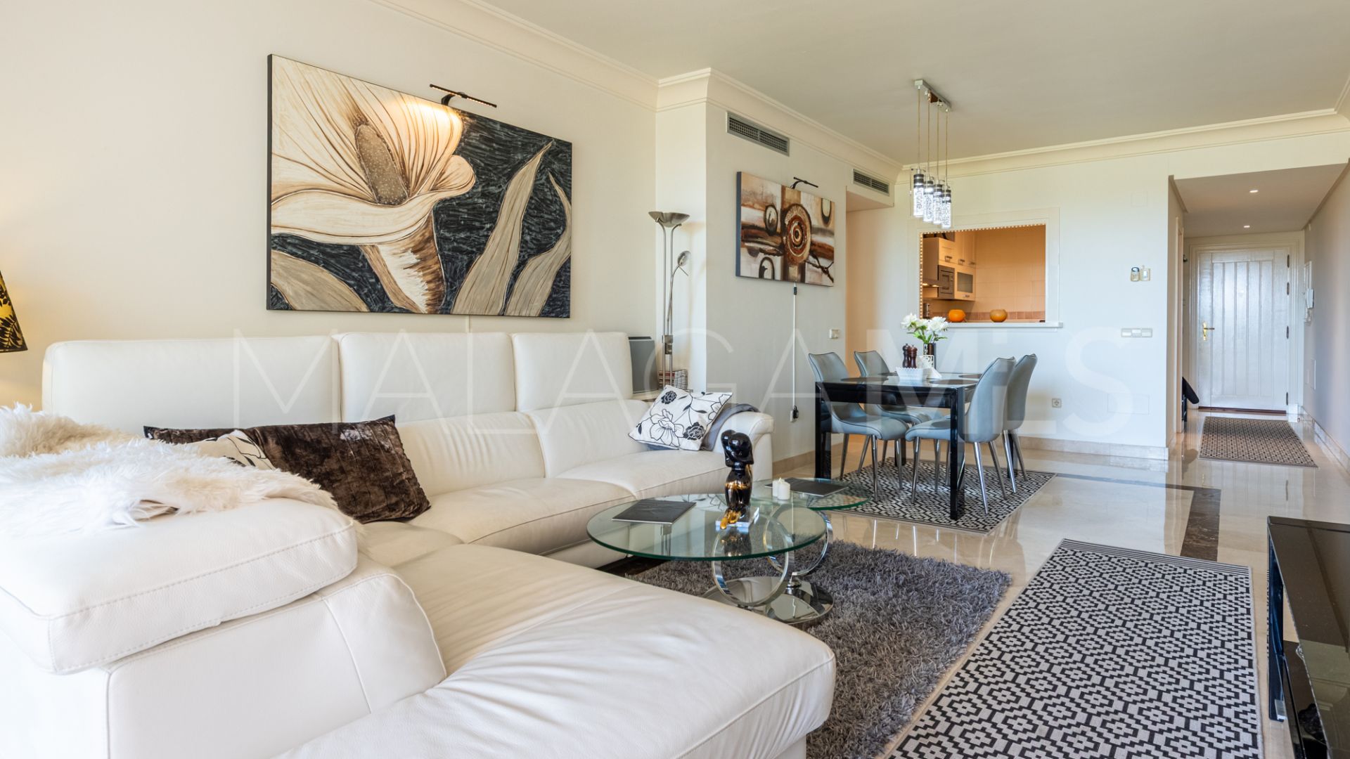 Lomas del Marqués 2 bedrooms apartment for sale