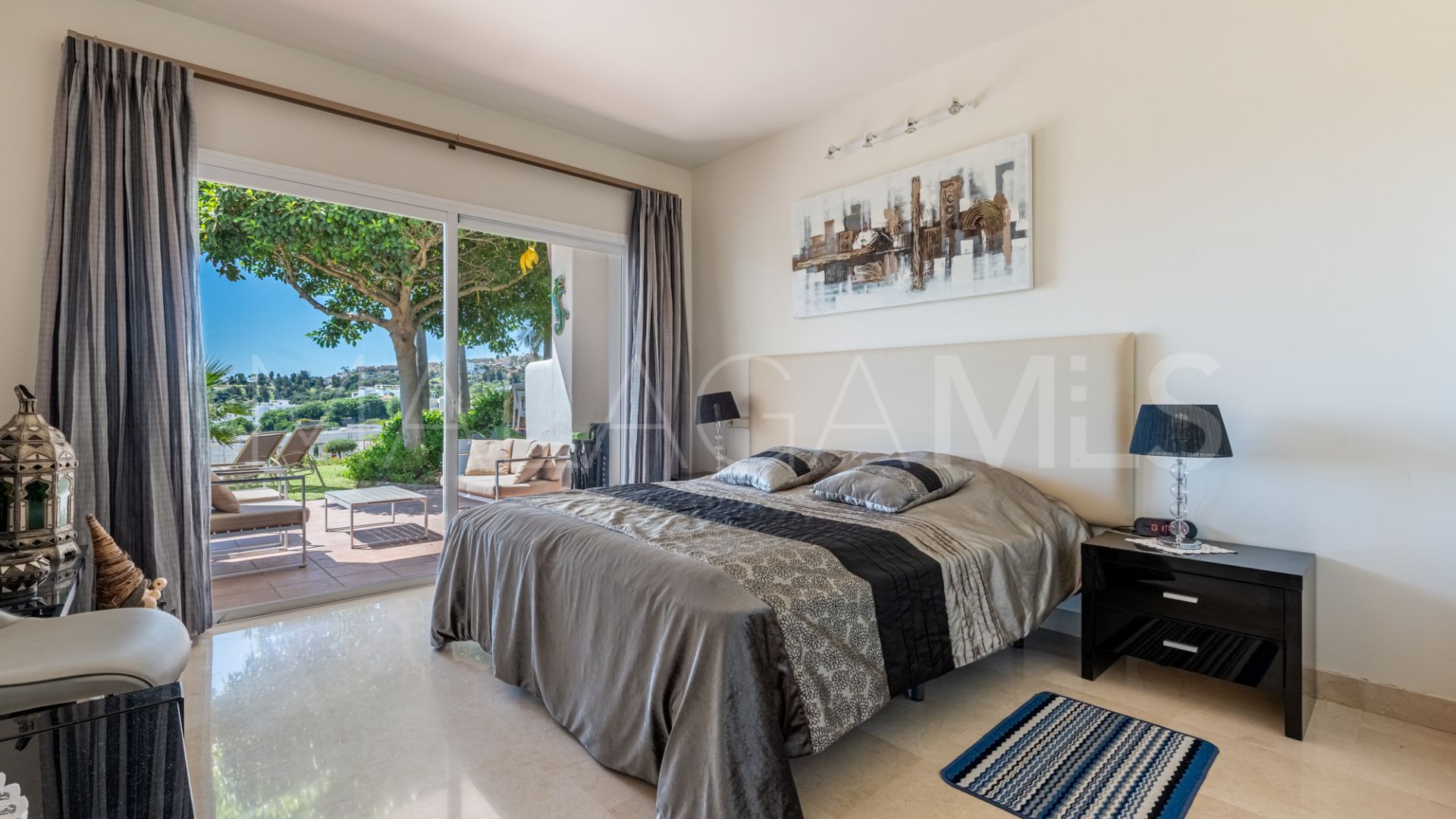 Lomas del Marqués 2 bedrooms apartment for sale