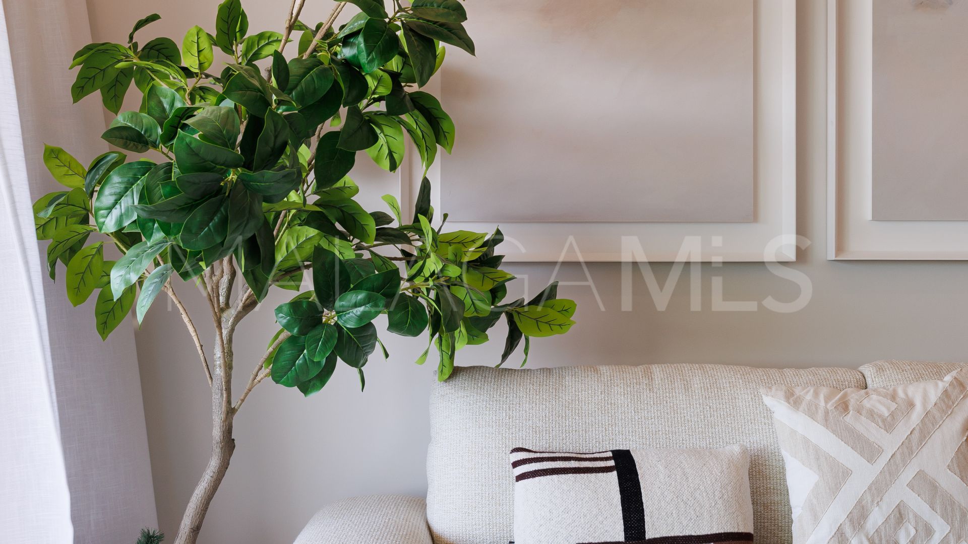 Apartment for sale in Fuengirola Centro with 3 bedrooms