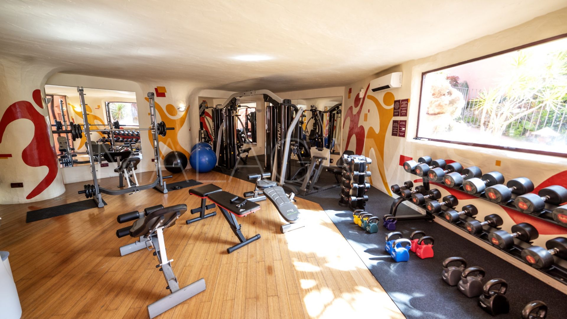 For sale penthouse with 3 bedrooms in New Golden Mile