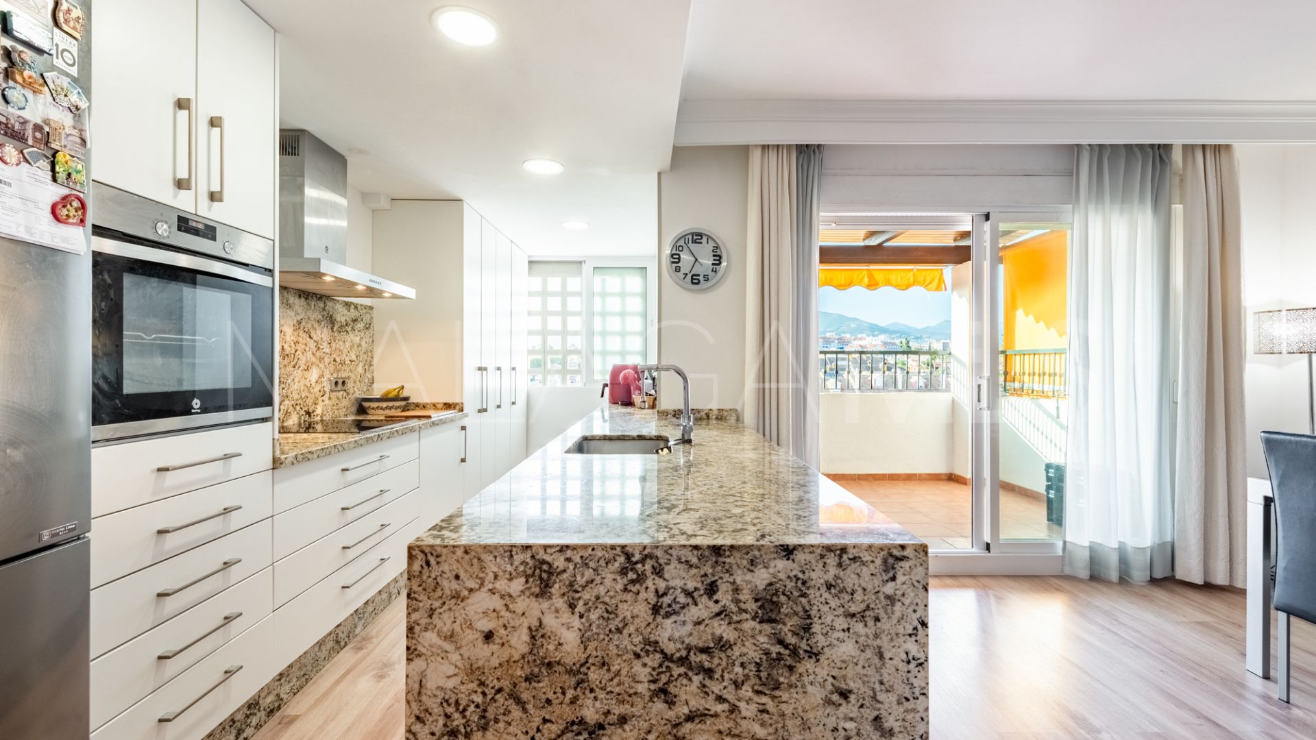 Appartement terrasse for sale in San Pedro de Alcantara
