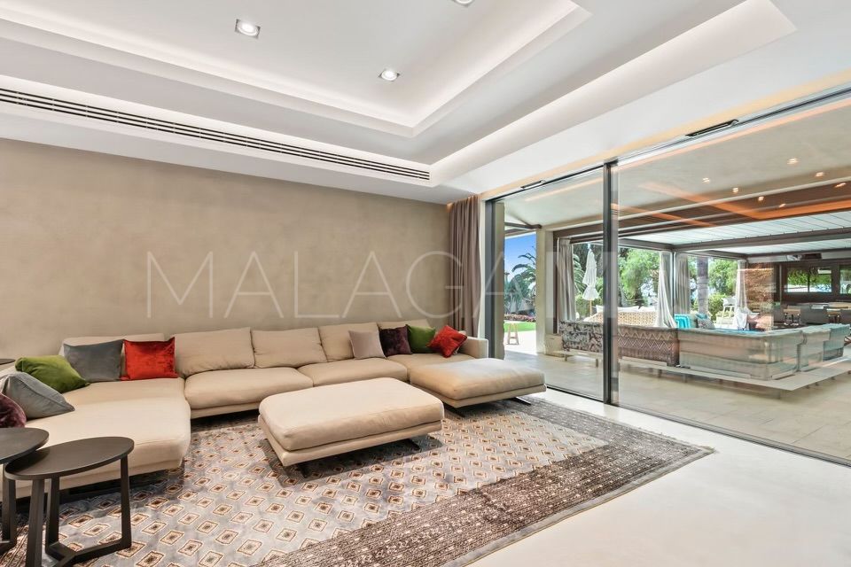 Villa for sale in Rio Real