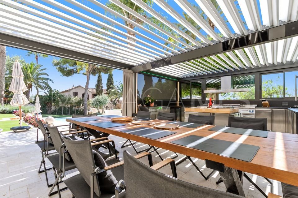 Villa for sale in Rio Real