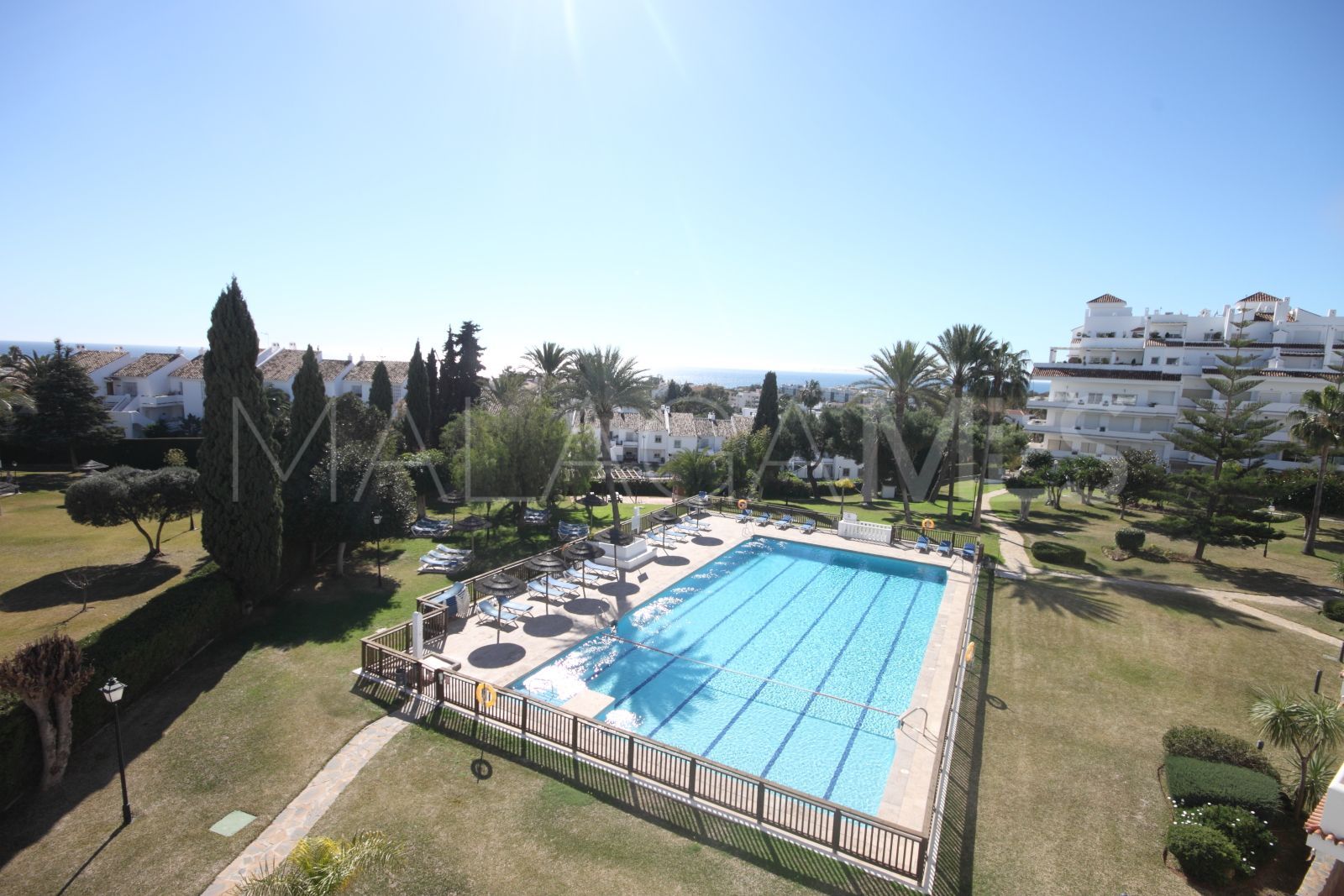 2 bedrooms apartment for sale in Royal Gardens