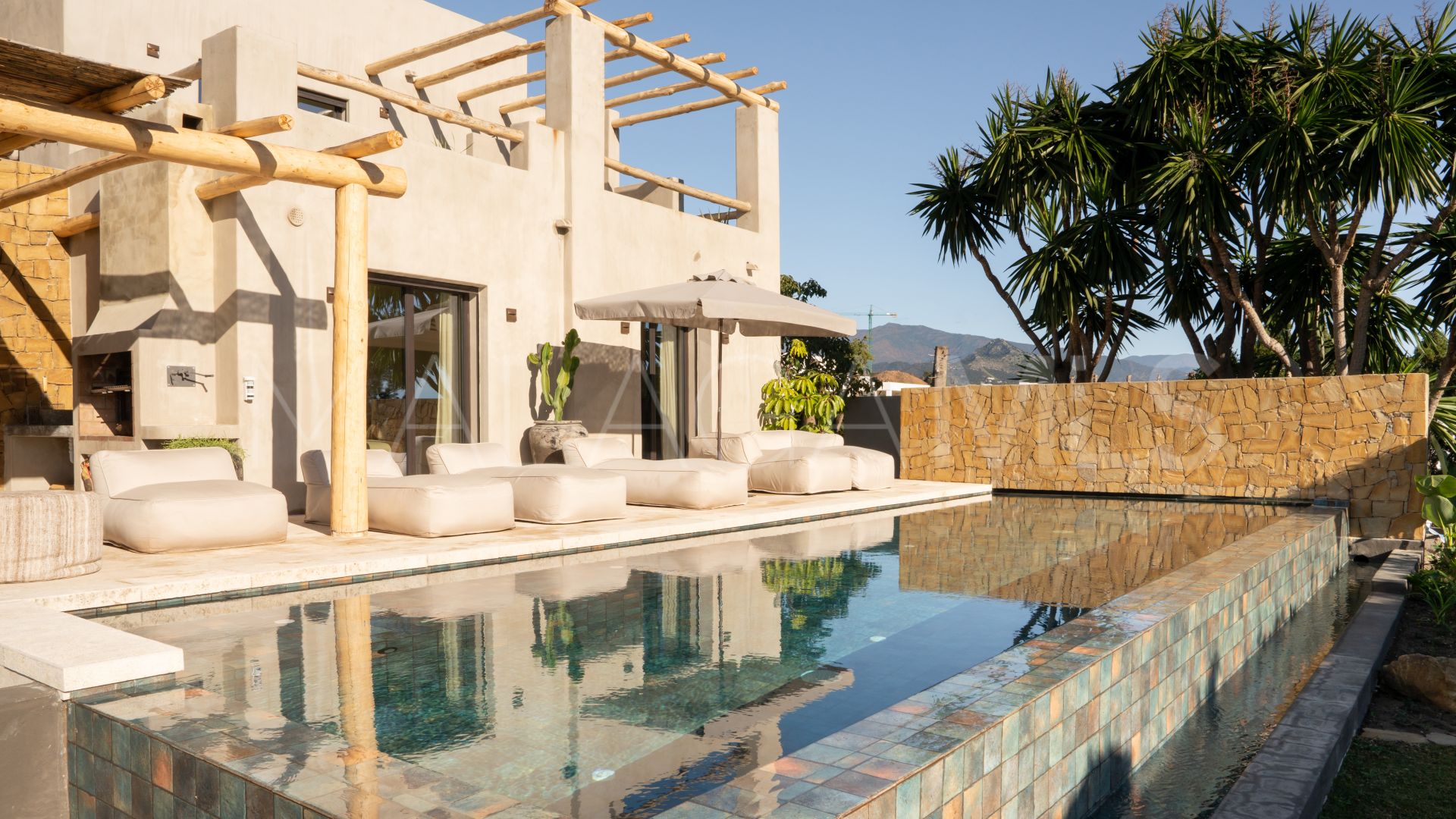 Villa for sale in Selwo