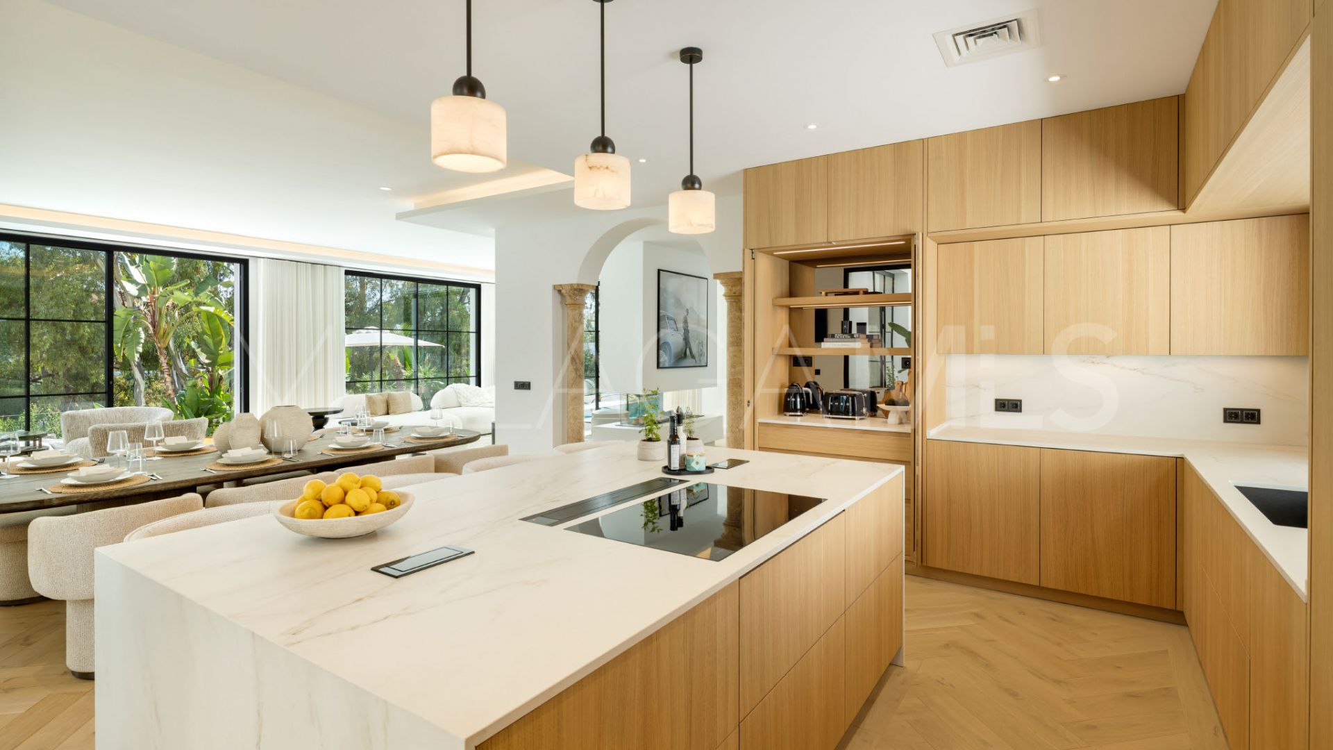 Villa for sale in El Herrojo with 5 bedrooms