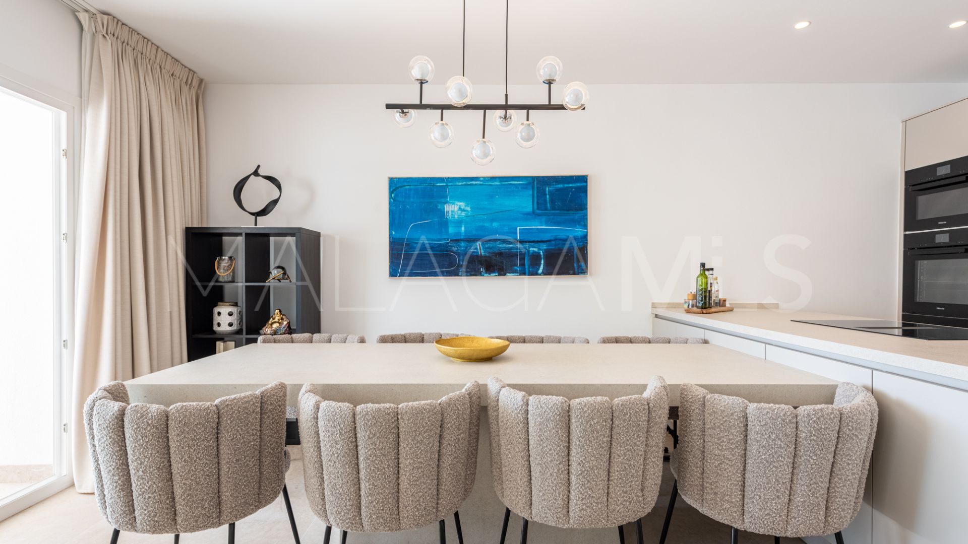 Town house with 4 bedrooms for sale in Aloha Gardens