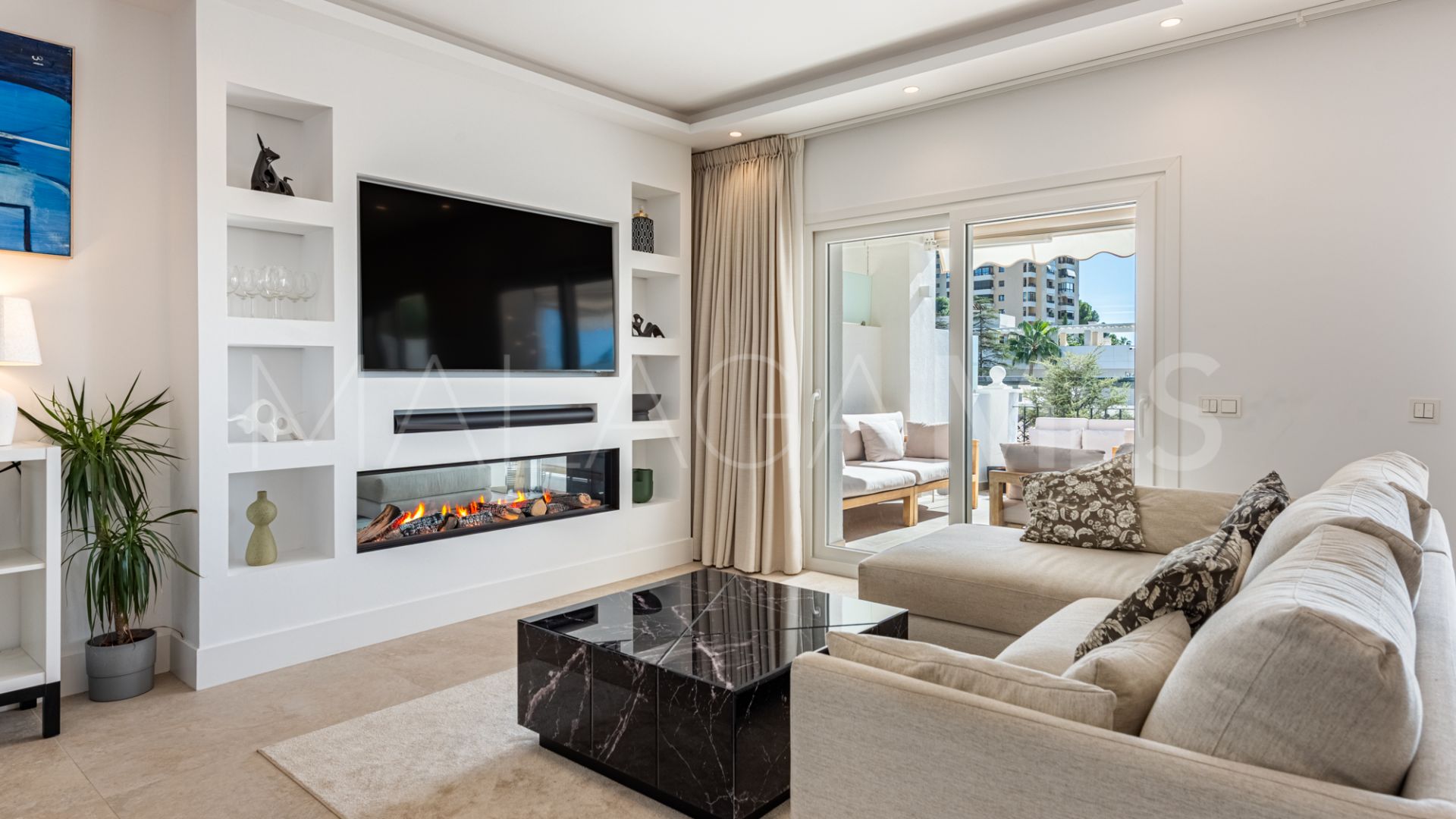 Town house with 4 bedrooms for sale in Aloha Gardens