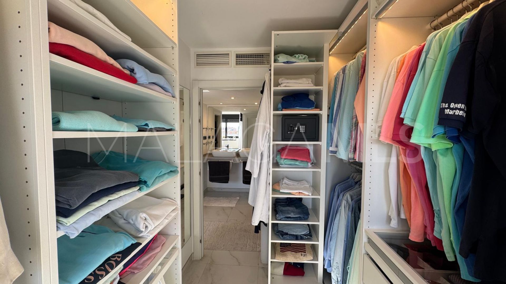 For sale Estepona Centre penthouse with 2 bedrooms