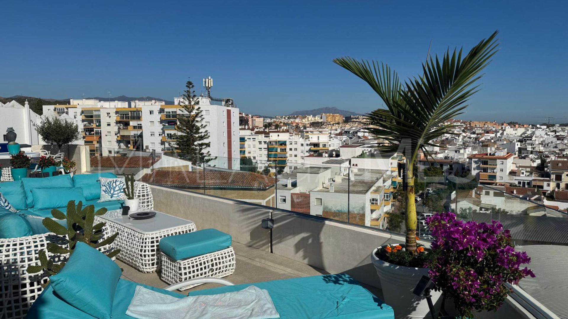 For sale Estepona Centre penthouse with 2 bedrooms